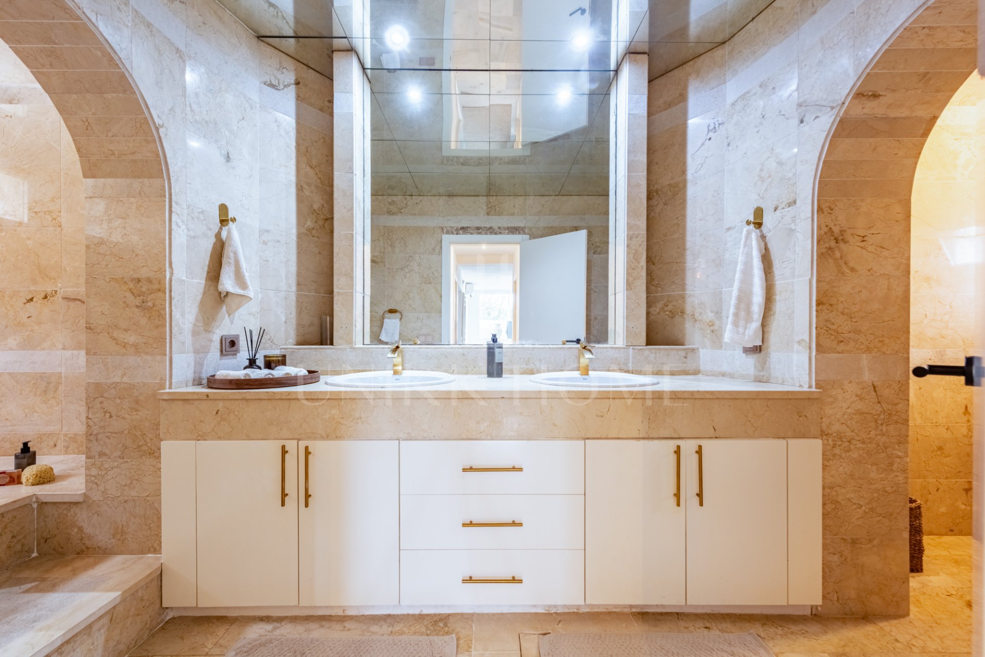 ¡Preciosa villa de una sola planta con un increíble potencial de alquiler!