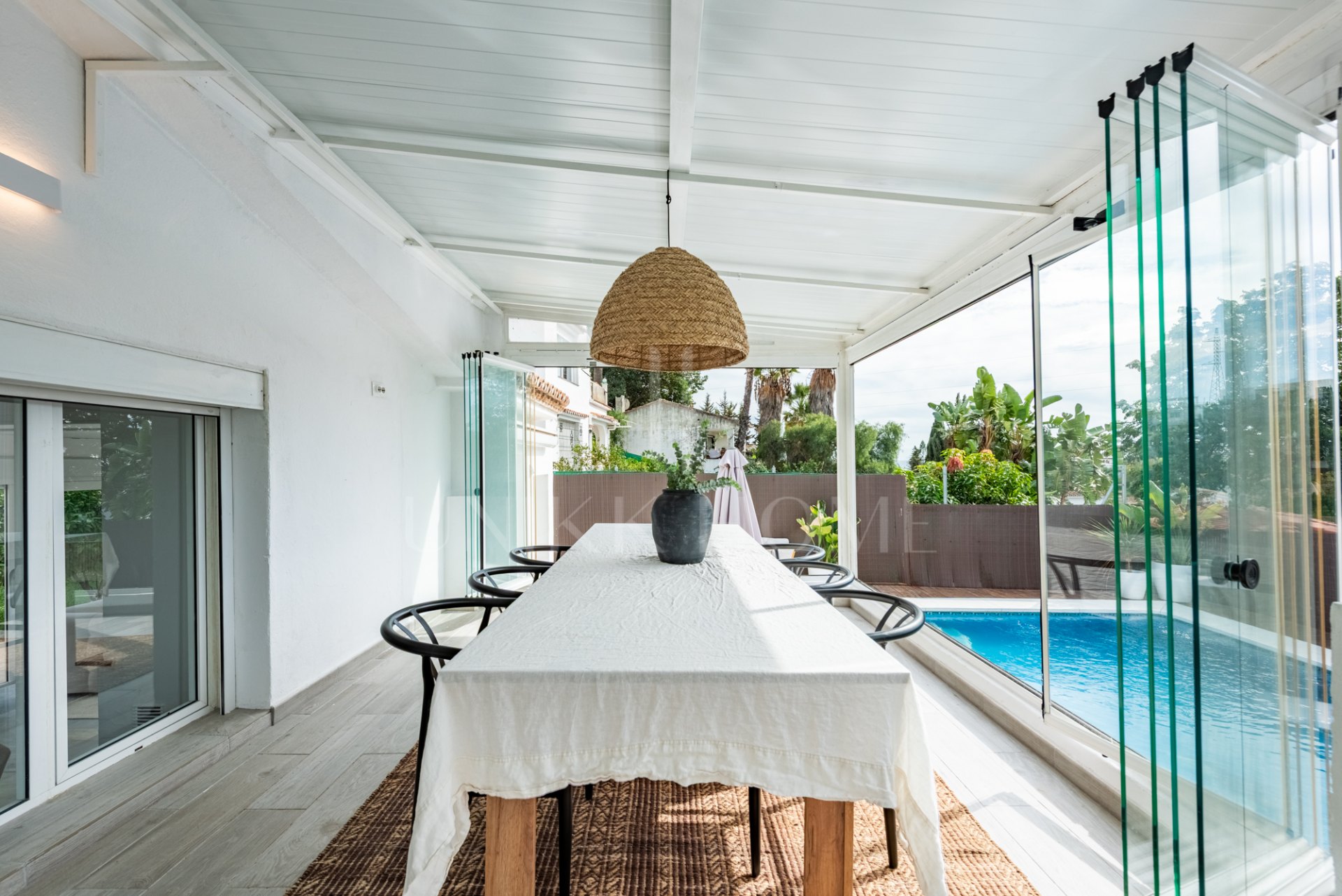 ¡Preciosa villa de una sola planta con un increíble potencial de alquiler!