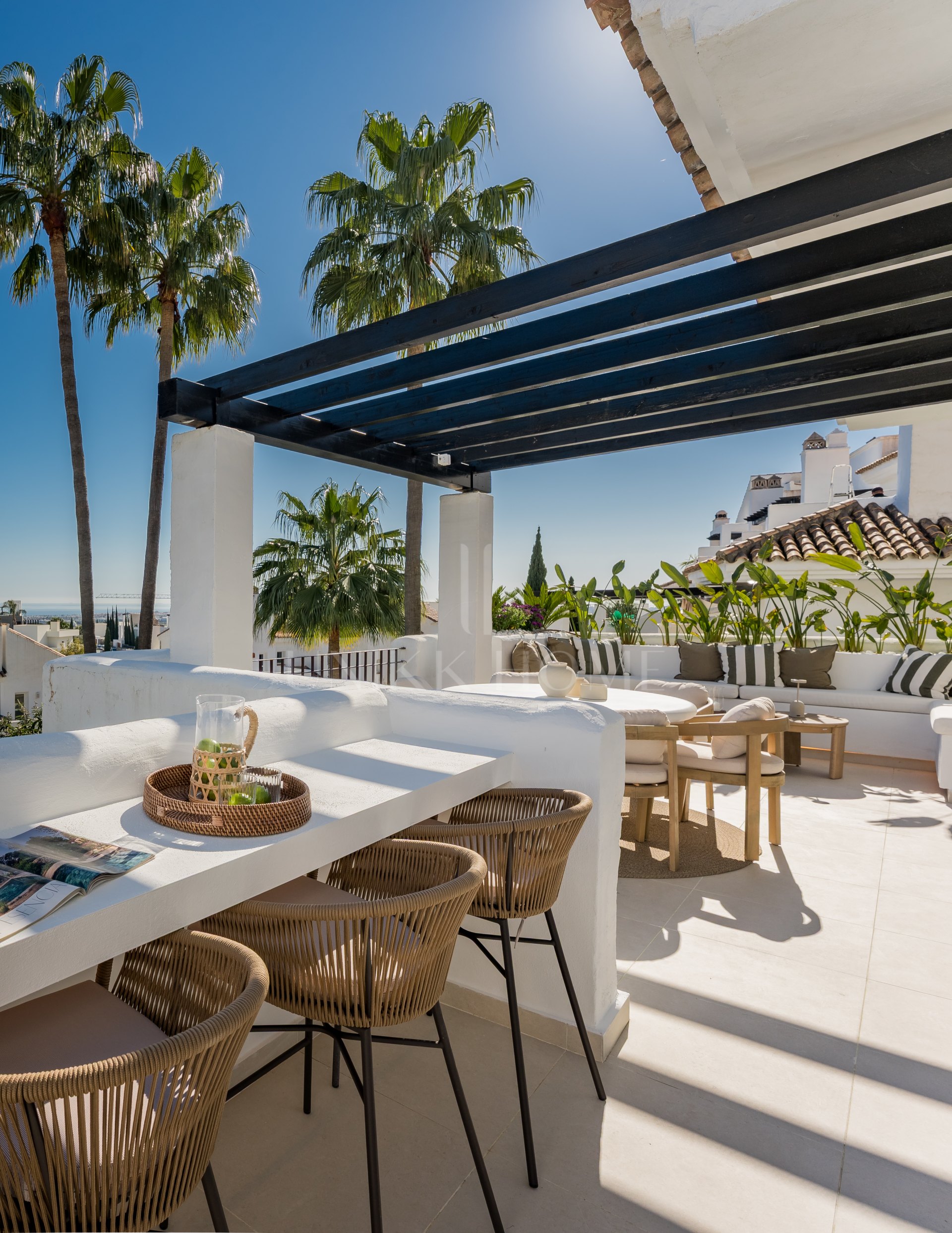 Duplex Penthouse with seaviews in Nueva Andalucía