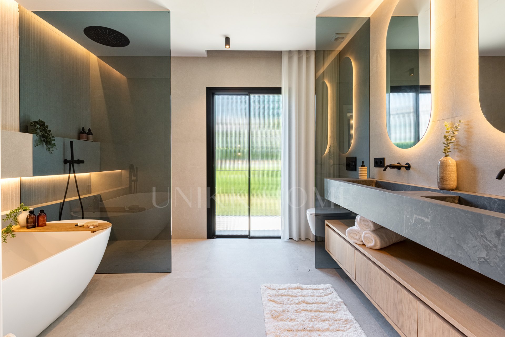 Top-renovated villa hidden inside a gated community in Nueva Andalucía.