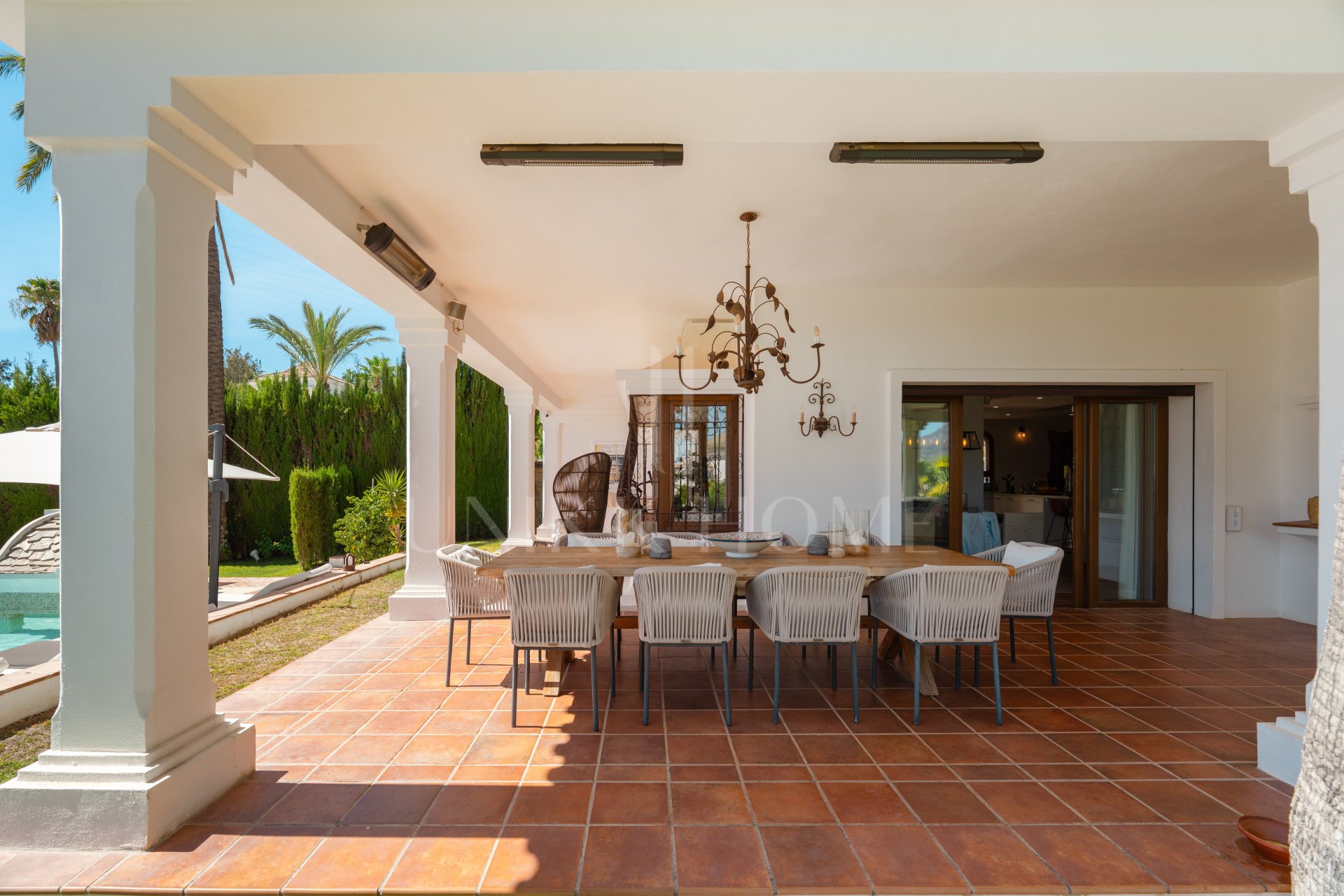 Charming Andalusian Villa with Mountain and Mediterranean Views
