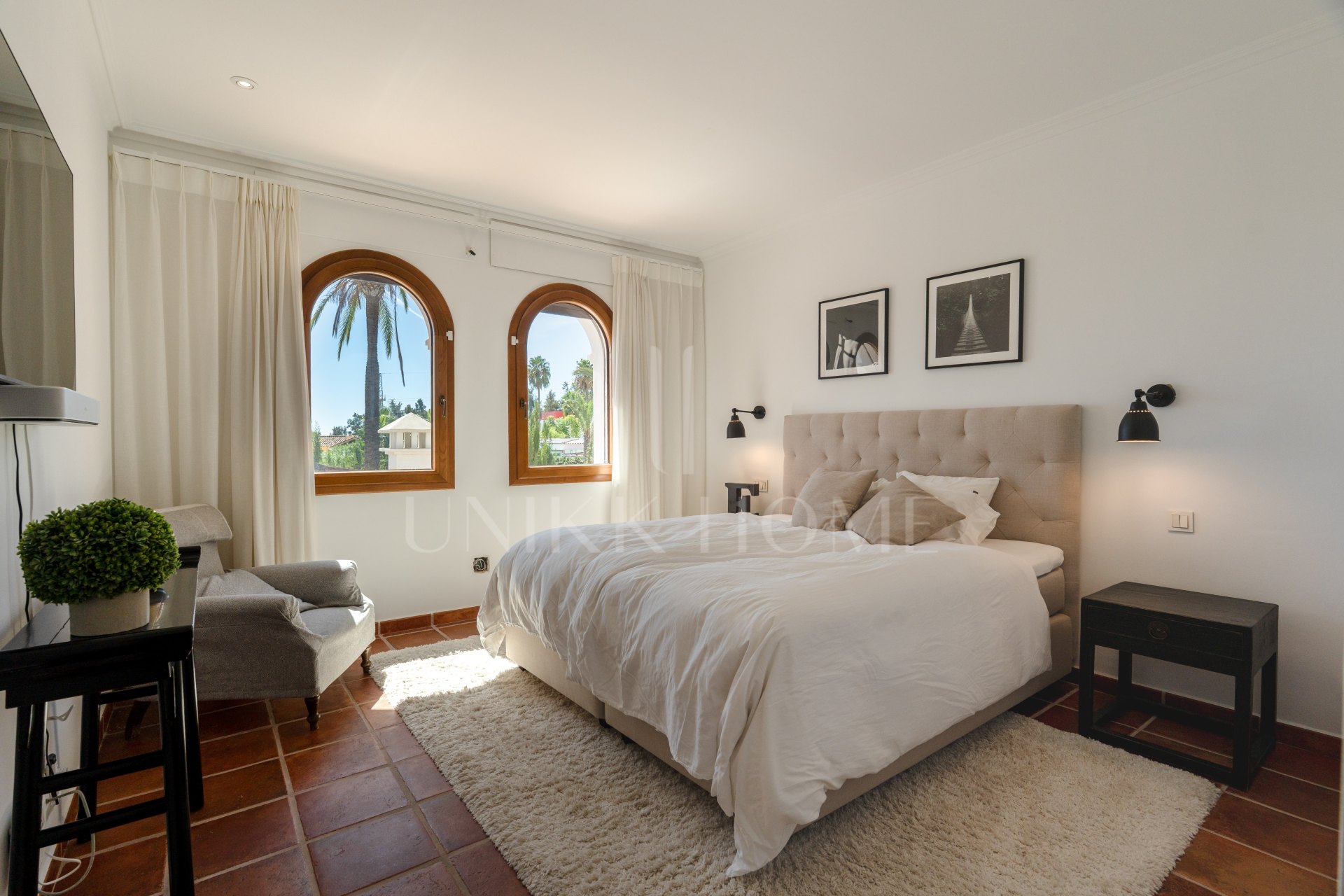 Charming Andalusian Villa with Mountain and Mediterranean Views