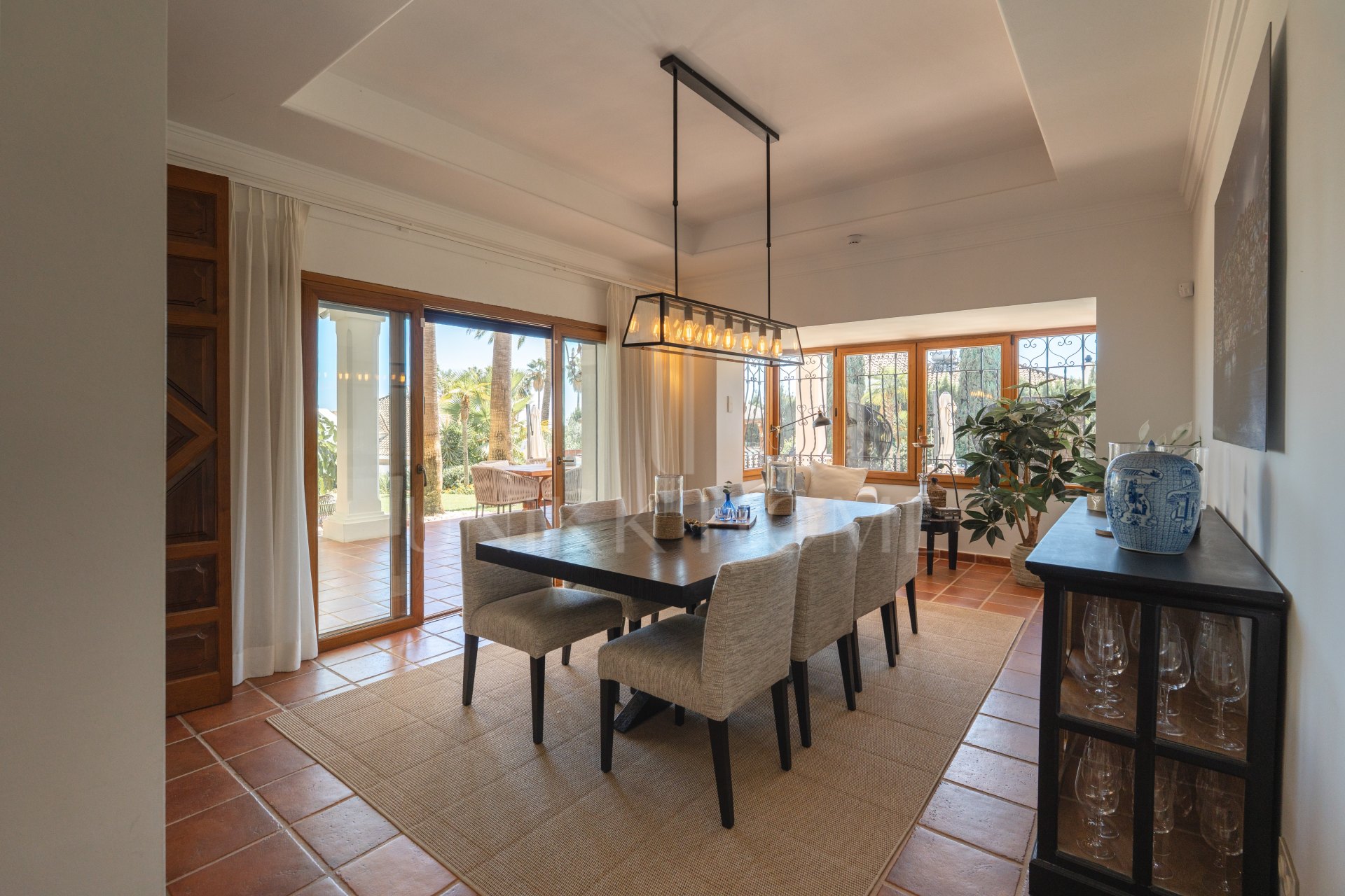 Charming Andalusian Villa with Mountain and Mediterranean Views