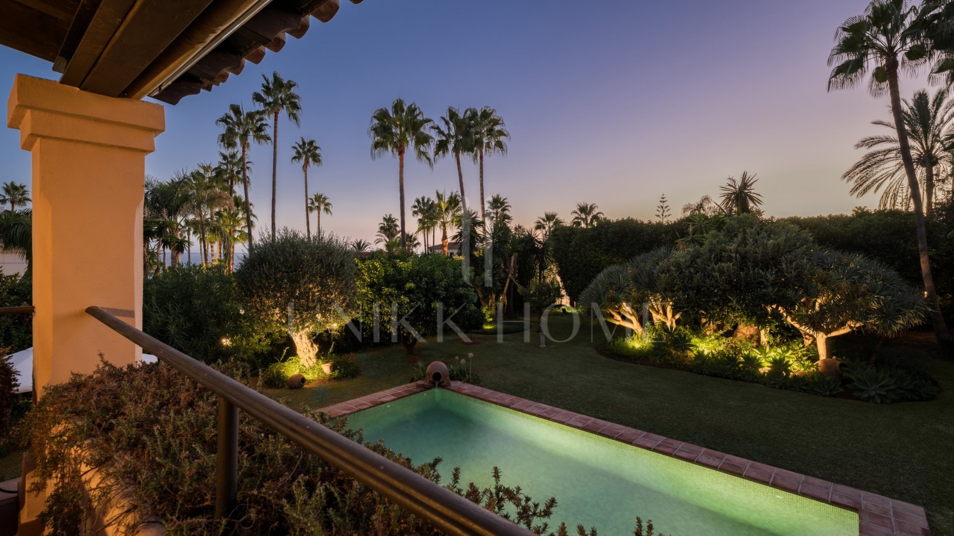 Prime Beachside Location in Los Monteros - Timeless Andalusian Charm