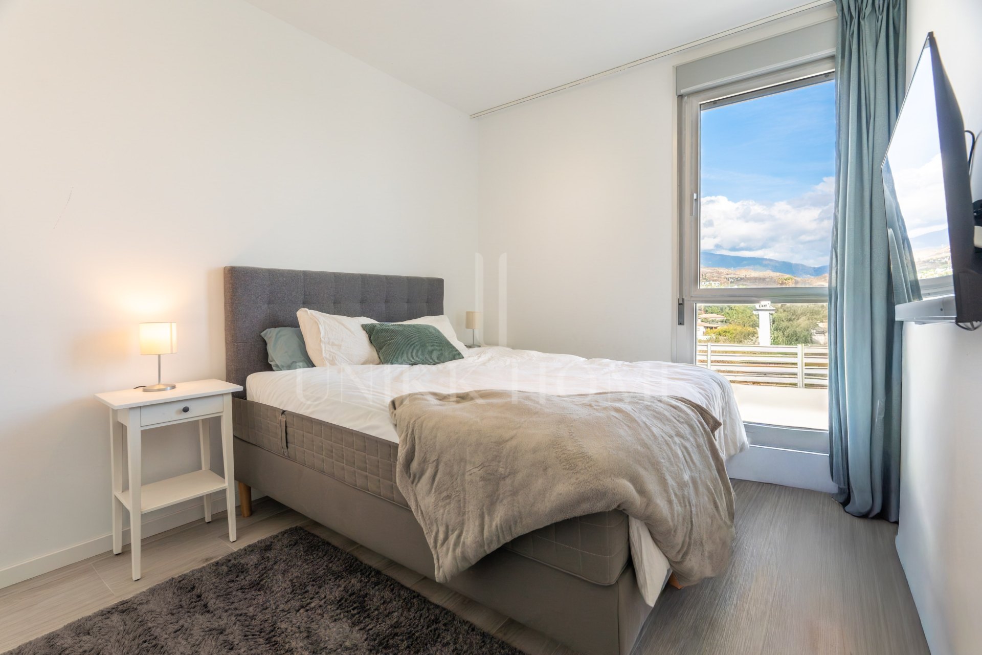 Moderno Apartamento de 3 dormitorios en Oceana Vistas, Cancelada