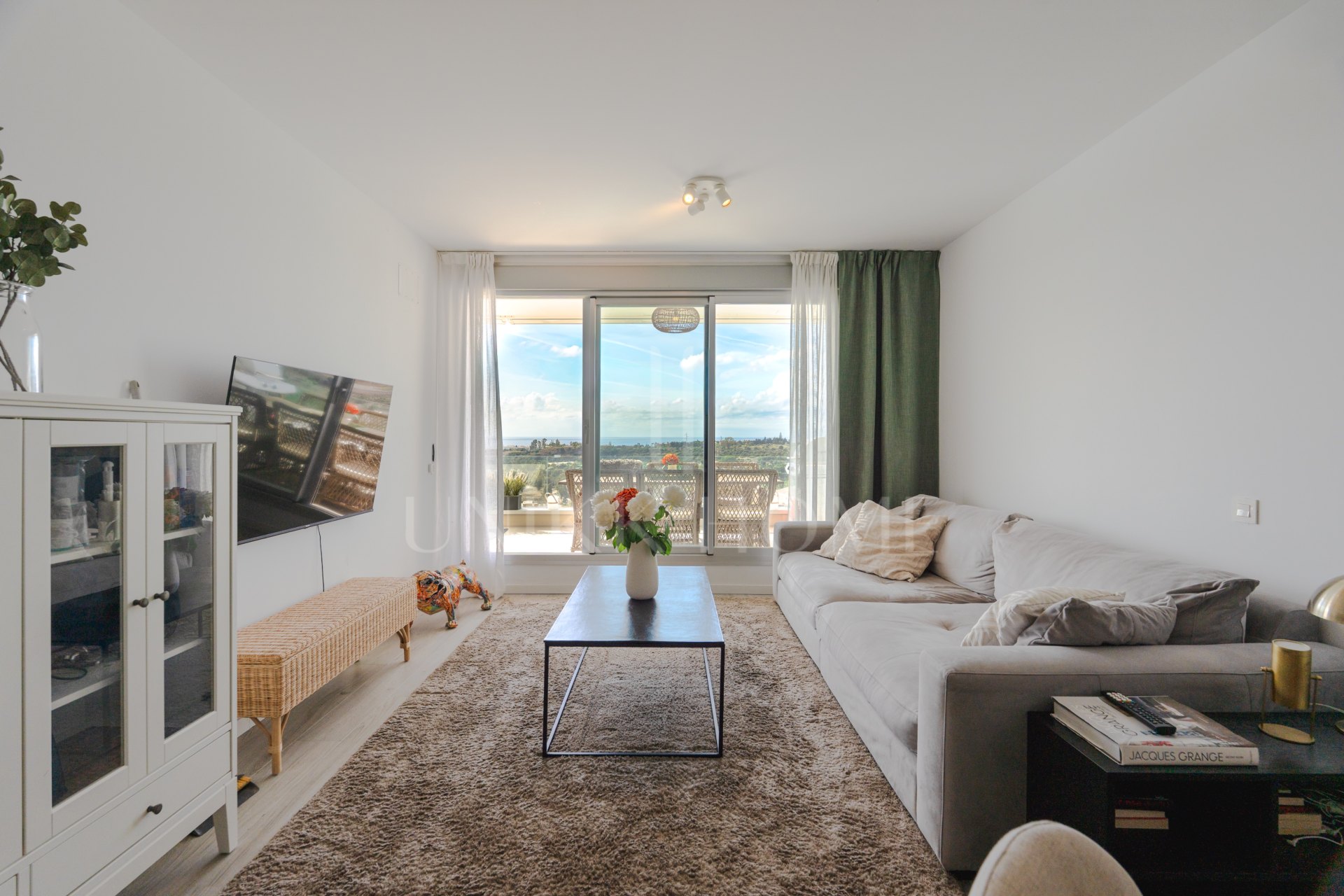 Moderno Apartamento de 3 dormitorios en Oceana Vistas, Cancelada