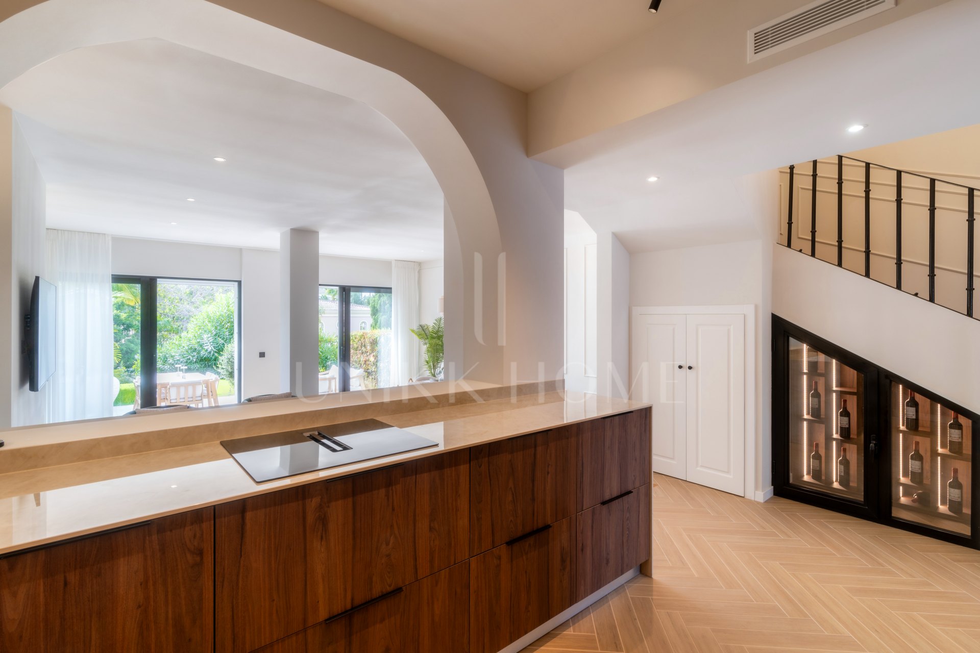 Renovated 4-Bedroom Townhouse in Nueva Andalucia