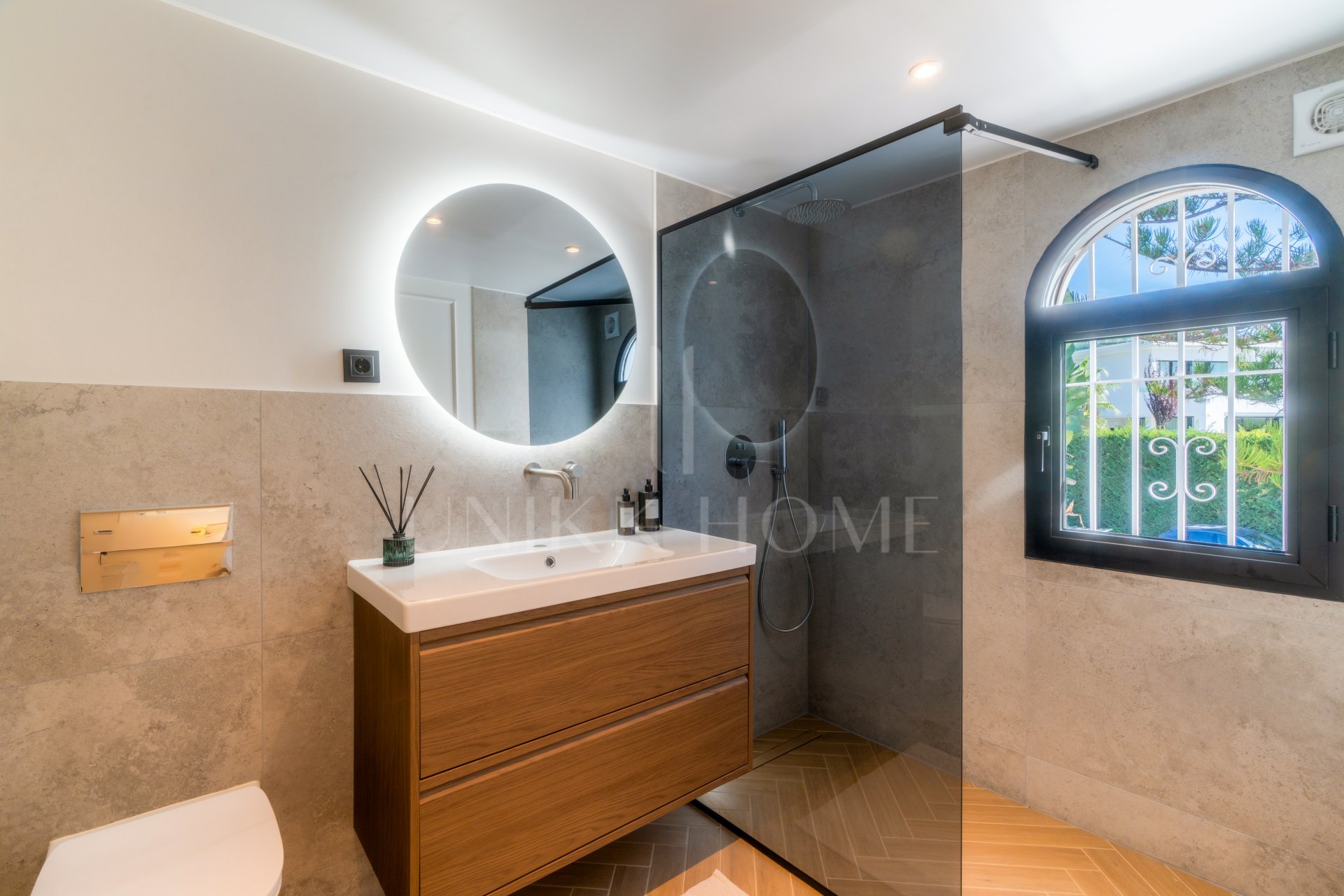 Renovated 4-Bedroom Townhouse in Nueva Andalucia