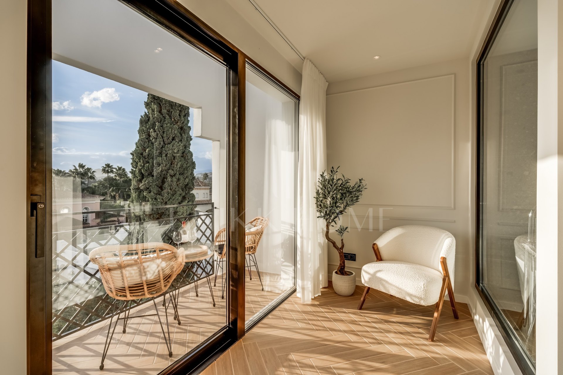 Renovated 4-Bedroom Townhouse in Nueva Andalucia