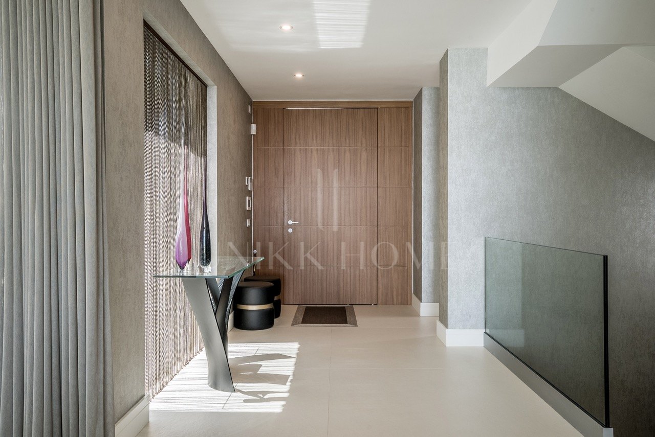 Obra maestra con vistas al mar mágico en la prestigiosa Milla de Oro de Marbella