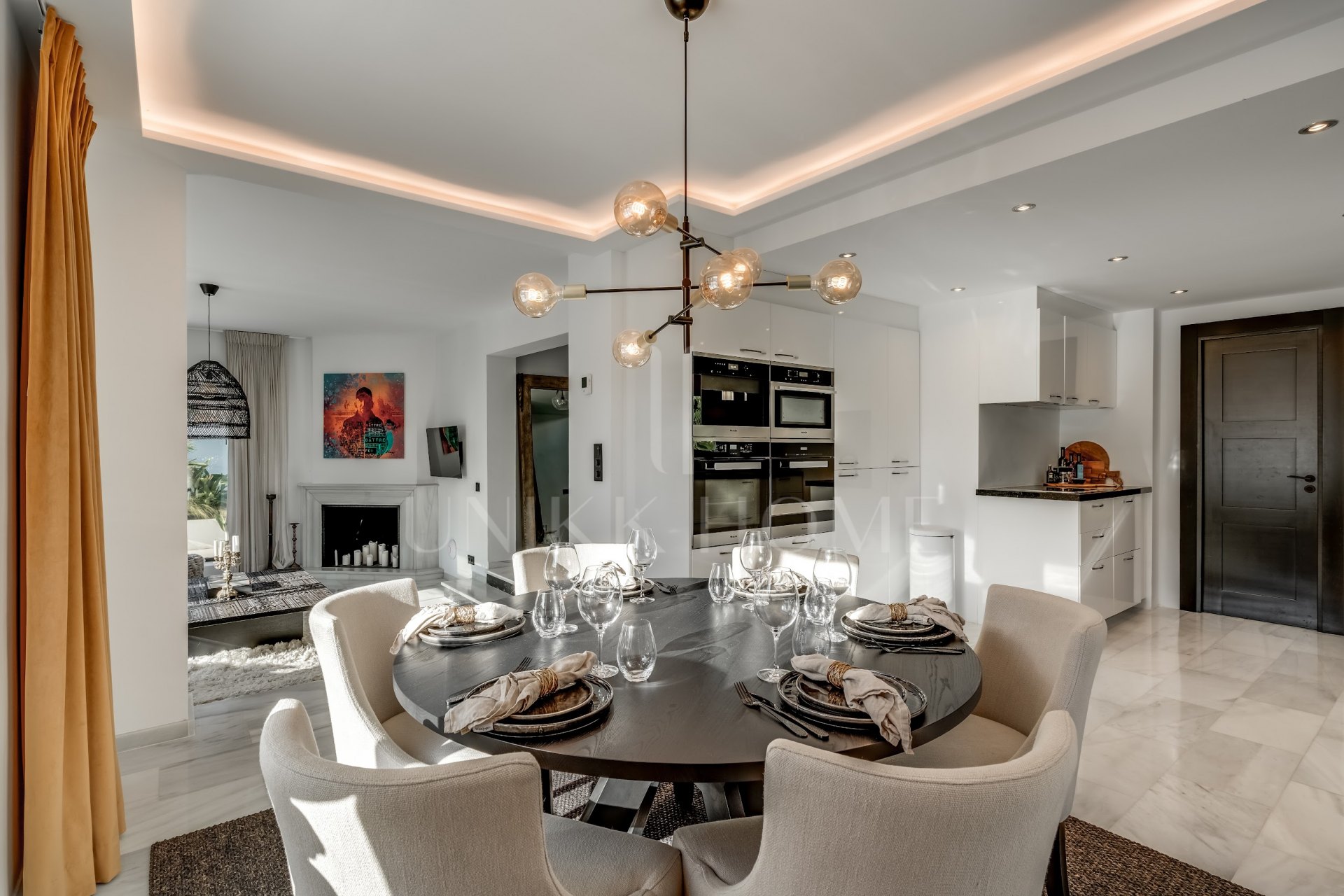 Luxury villa close to amenities