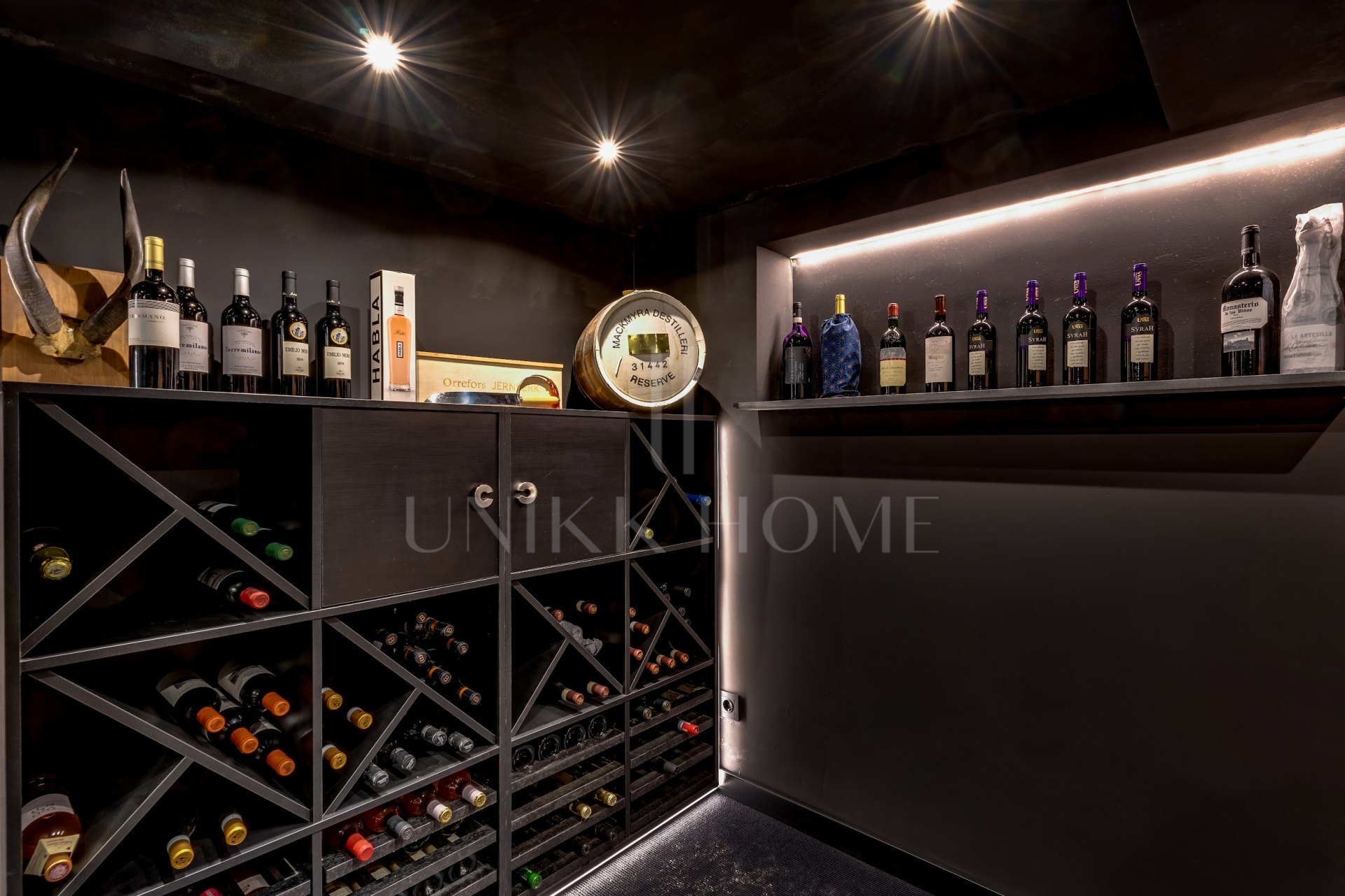 Luxury villa close to amenities