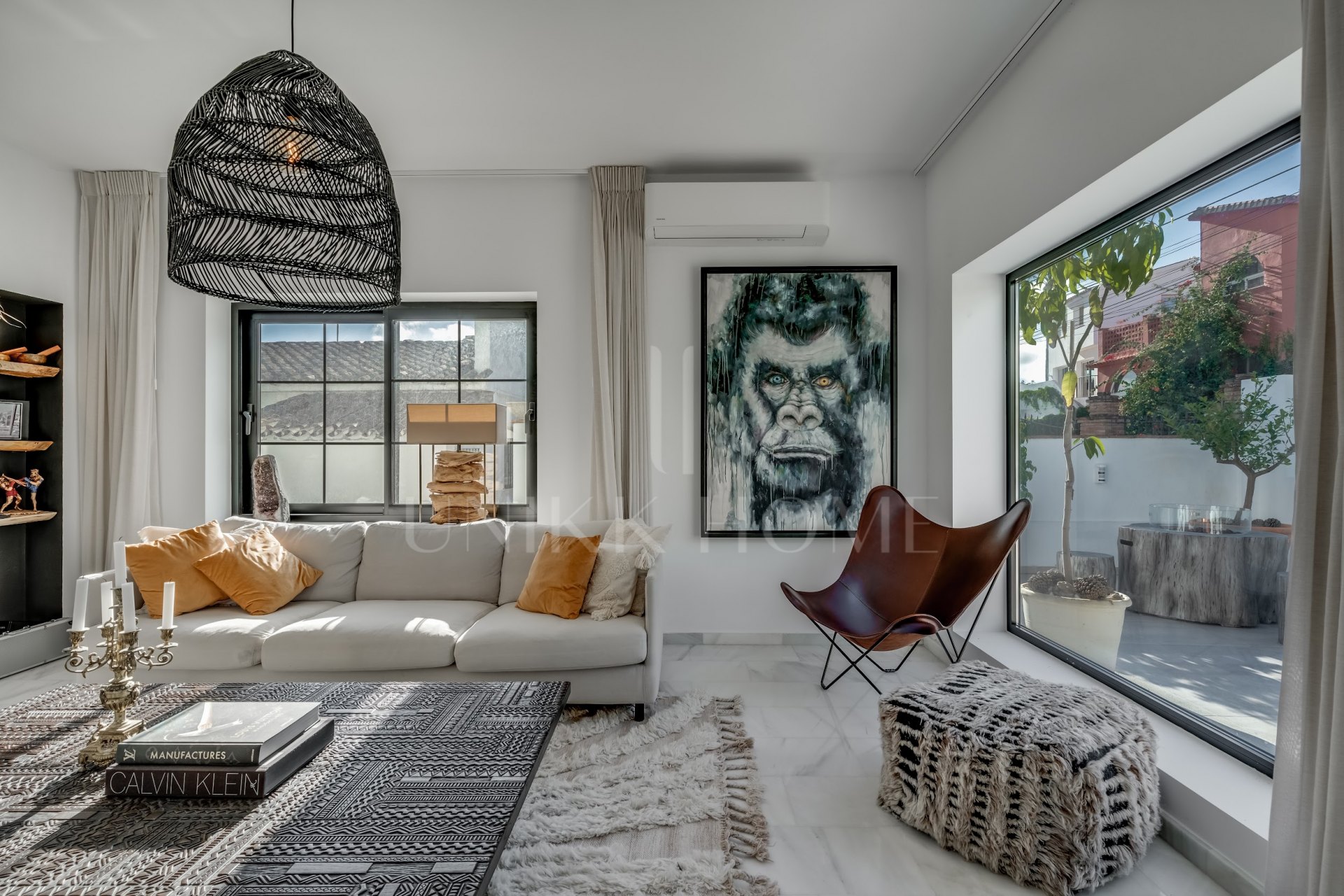 Luxury villa close to amenities