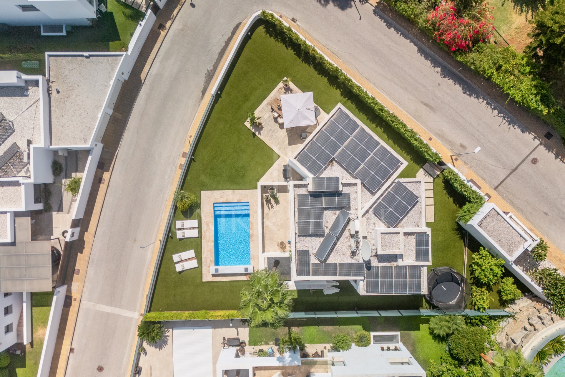 Modern Villa with Breathtaking Views