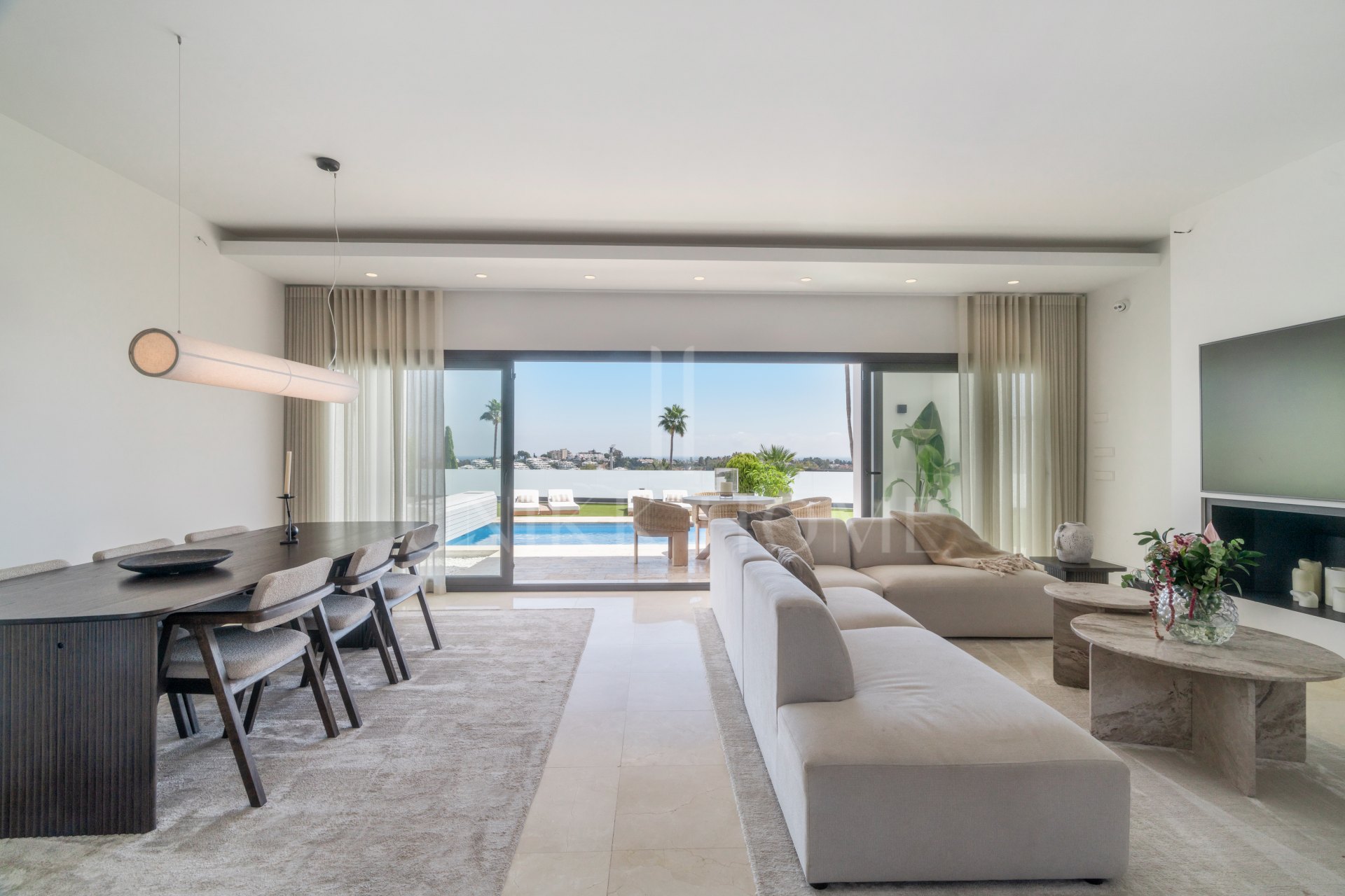 Modern Villa with Breathtaking Views