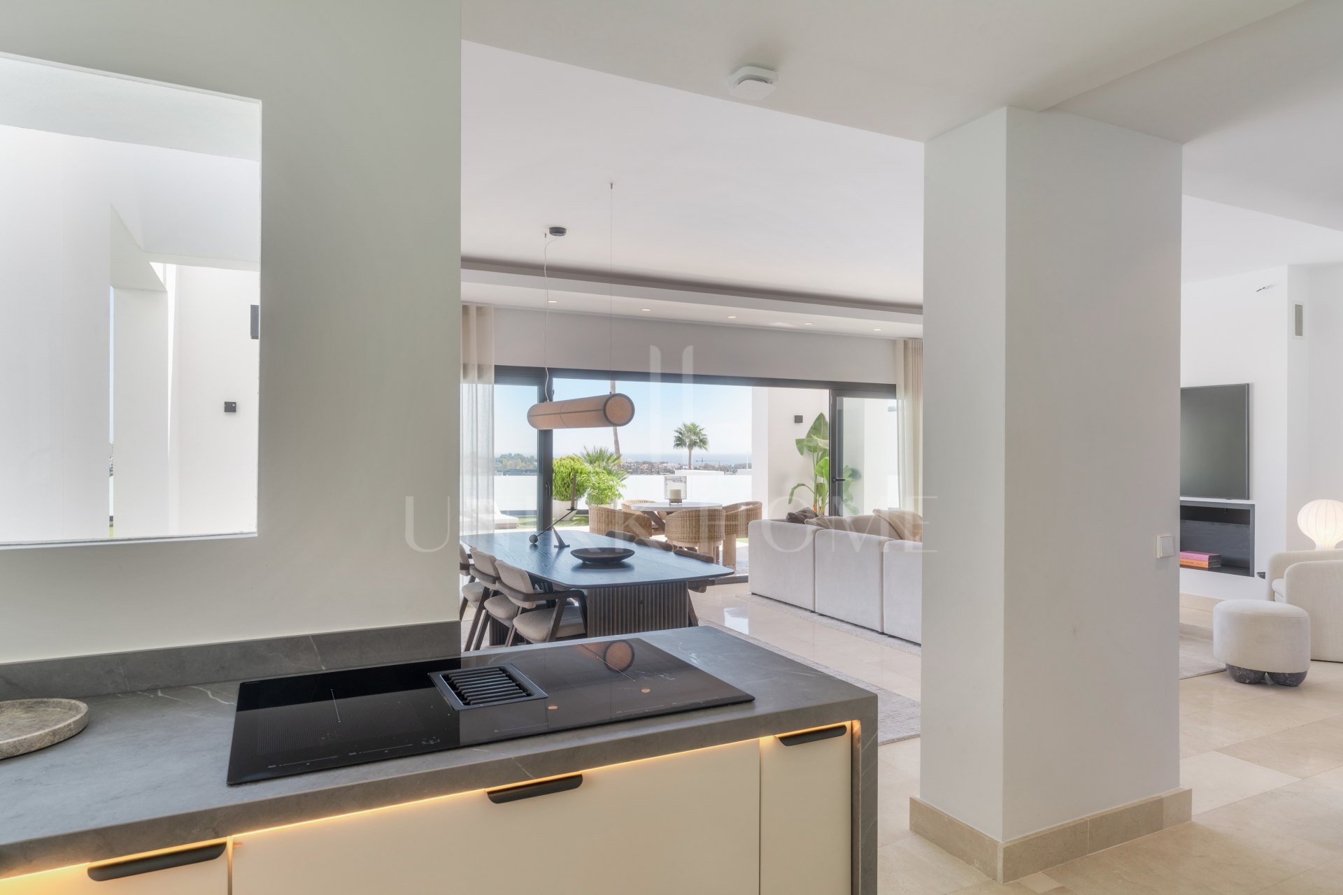 Modern Villa with Breathtaking Views