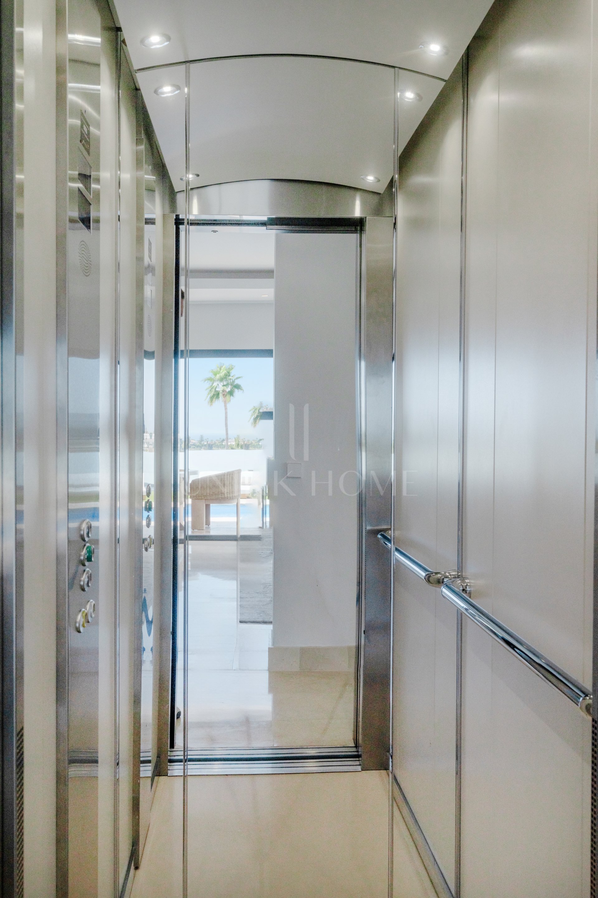 Modern Villa with Breathtaking Views