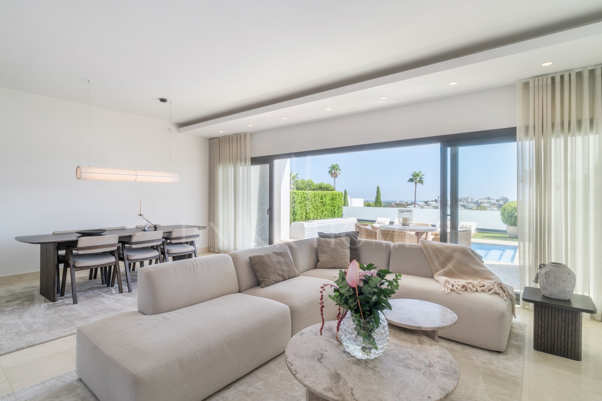 Modern Villa with Breathtaking Views