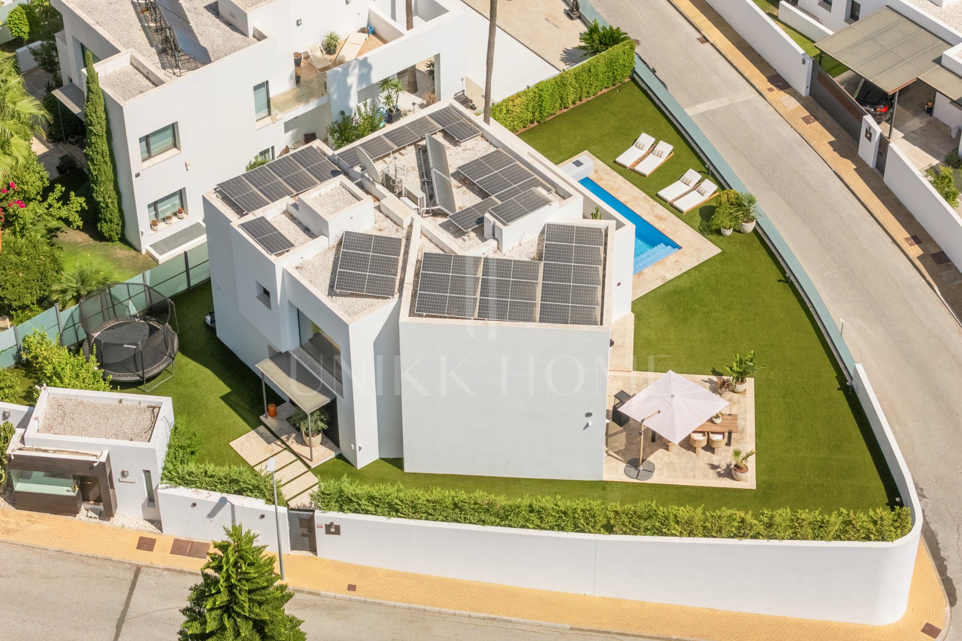 Modern Villa with Breathtaking Views