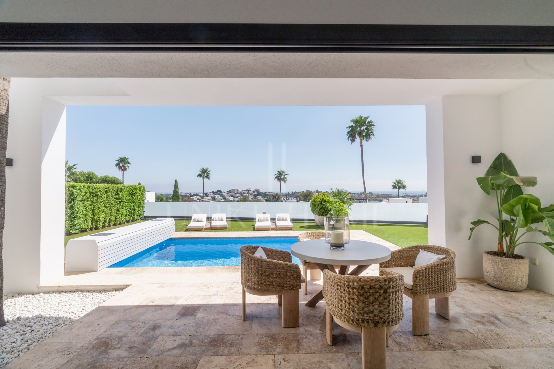 Modern Villa with Breathtaking Views