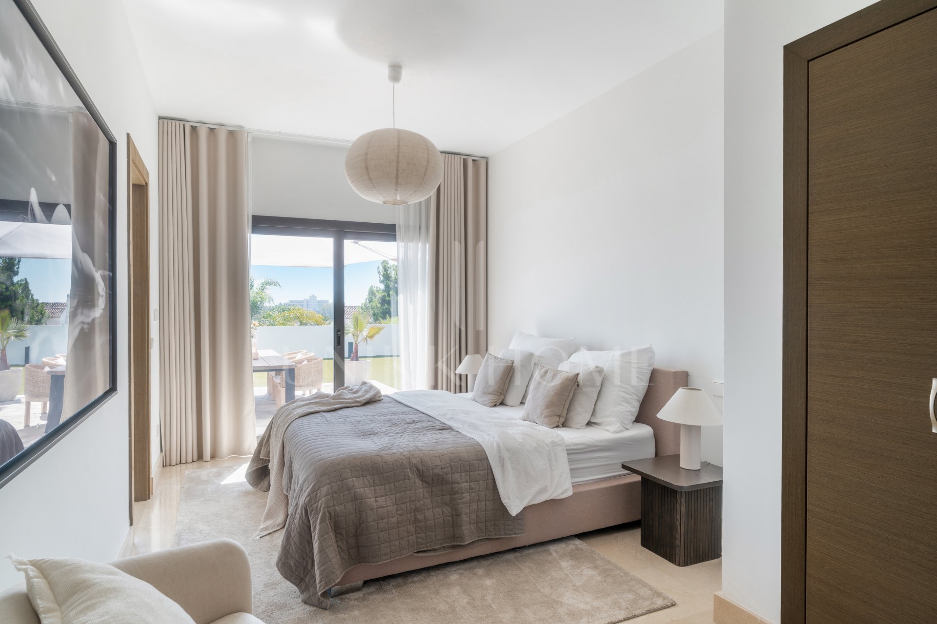 Modern Villa with Breathtaking Views