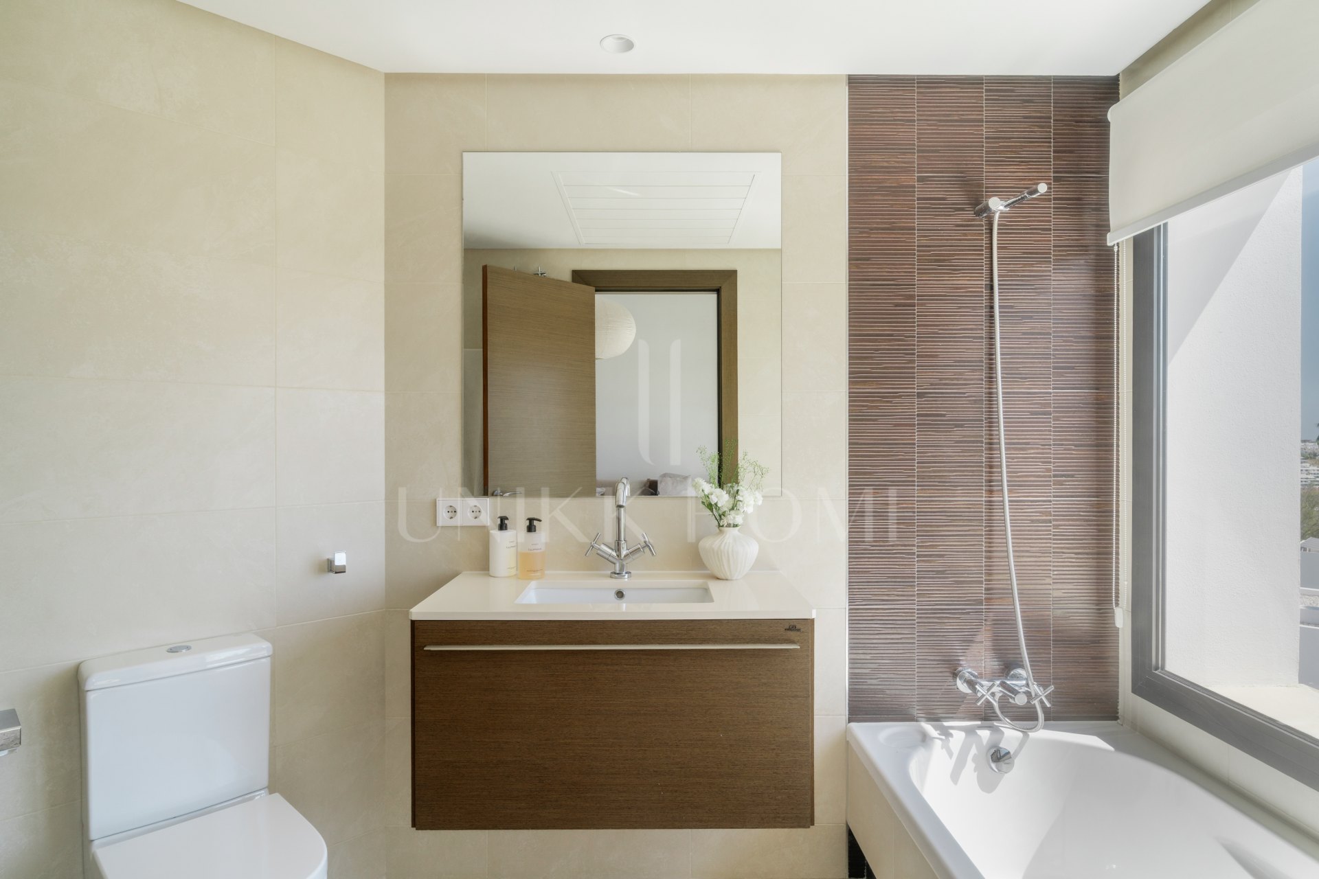 Modern Villa with Breathtaking Views