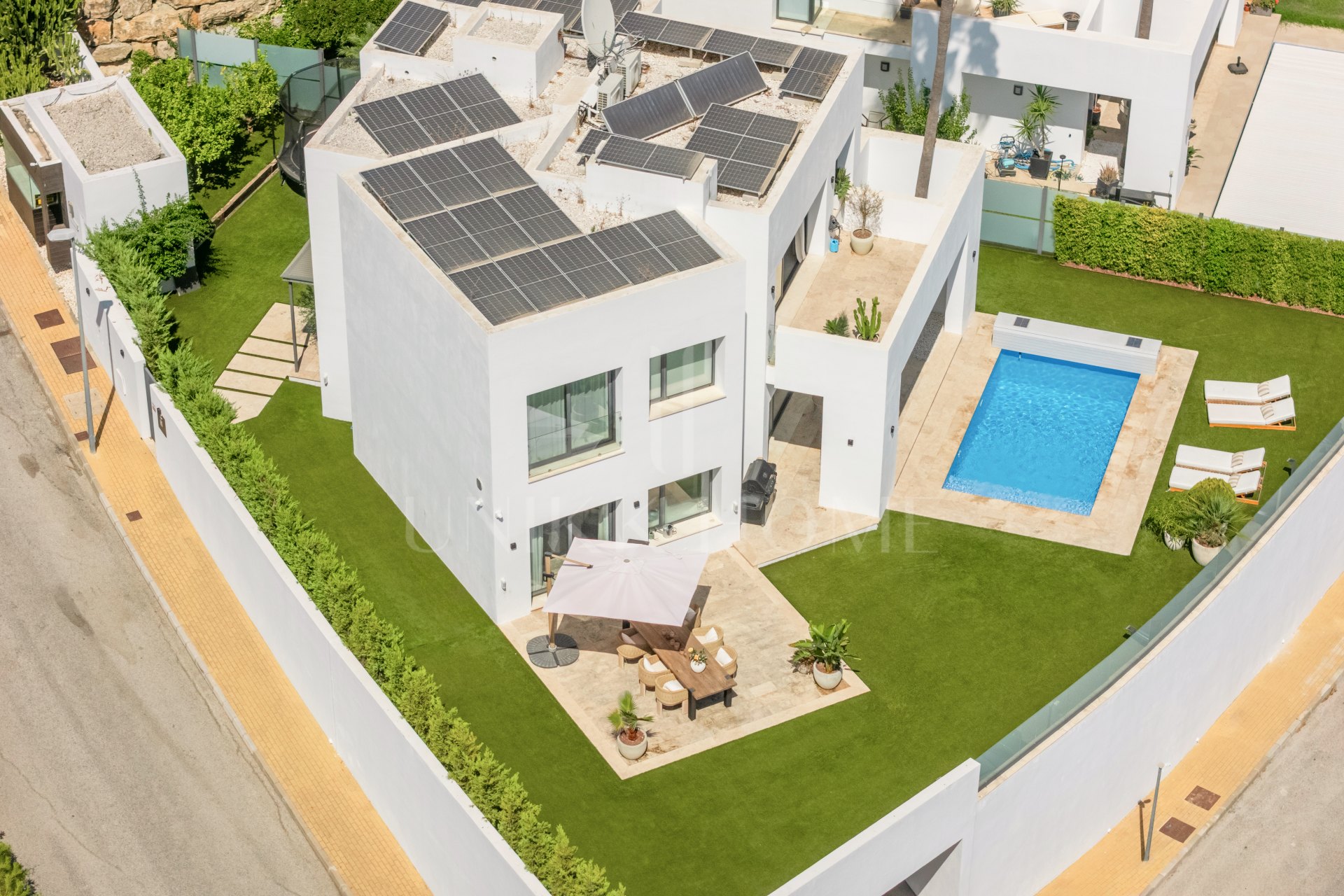 Modern Villa with Breathtaking Views