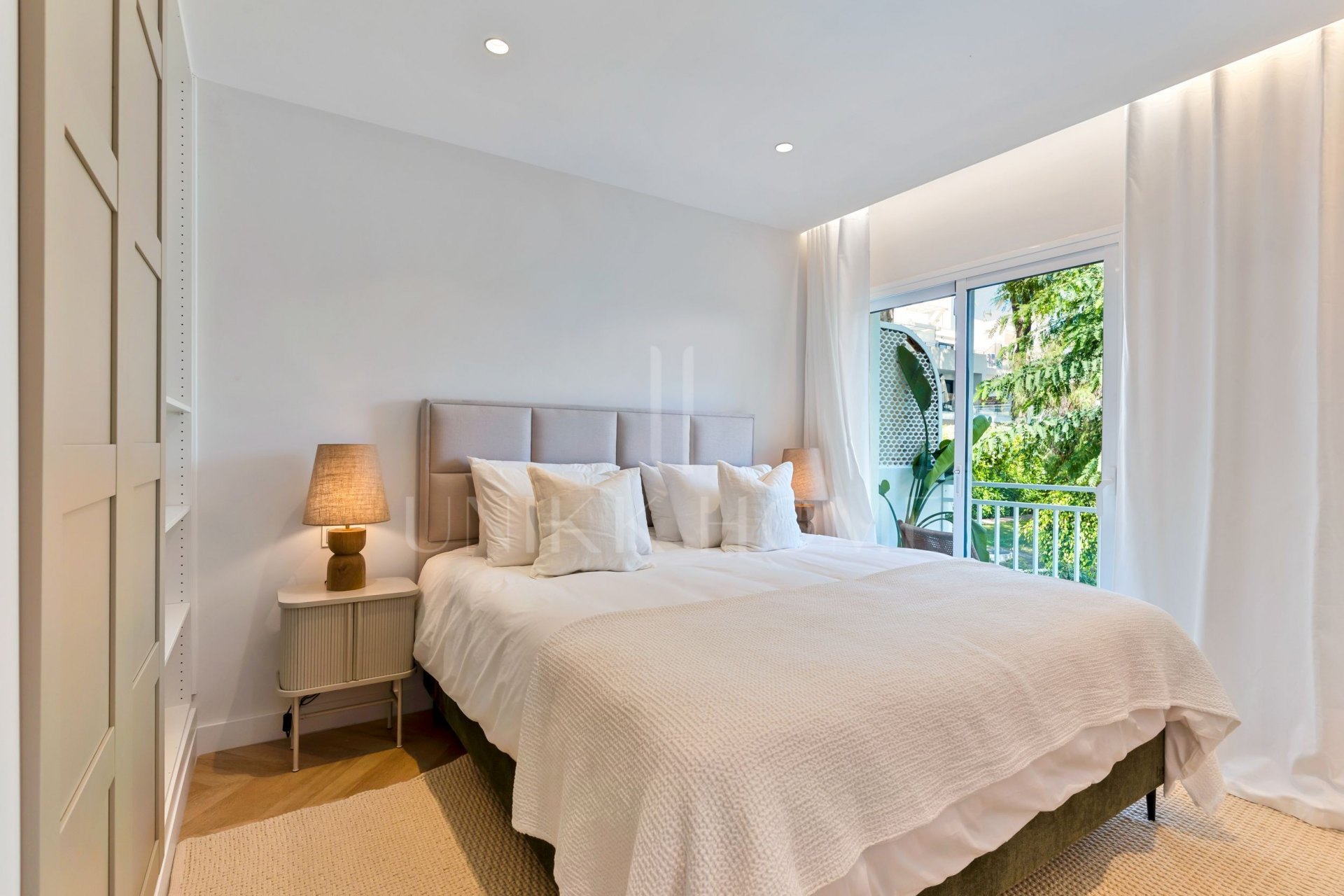 Casa Montana – Elegancia Moderna en el Corazón de Nagüeles