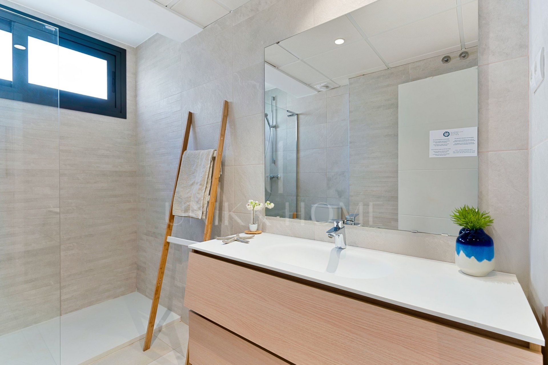 Modern 2-bedroom apartment