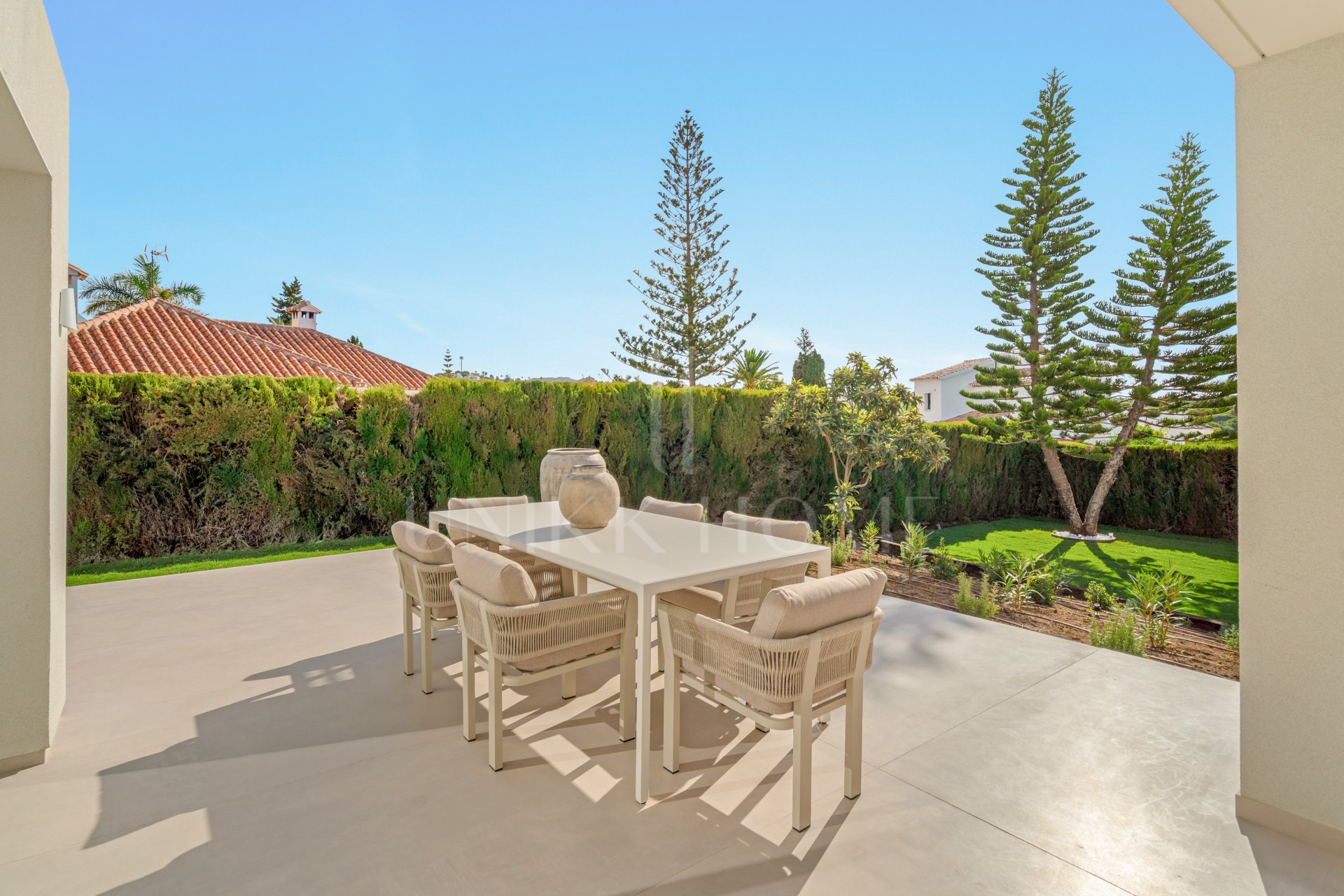 Fully Renovated Mediterranean Villa with Sea Views in Elviria - Marbella East