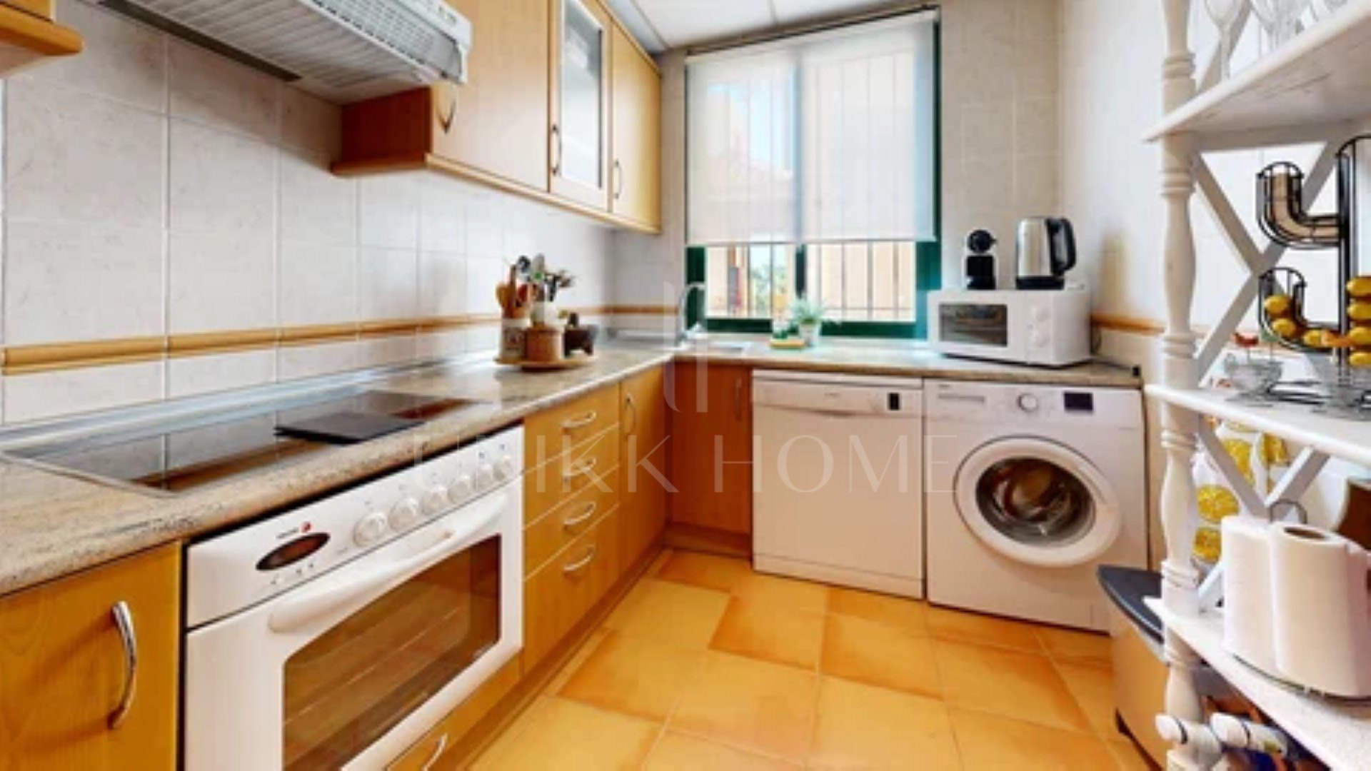 Magnífico apartamento dúplex de 3 dormitorios, junto al Puerto de la Duquesa