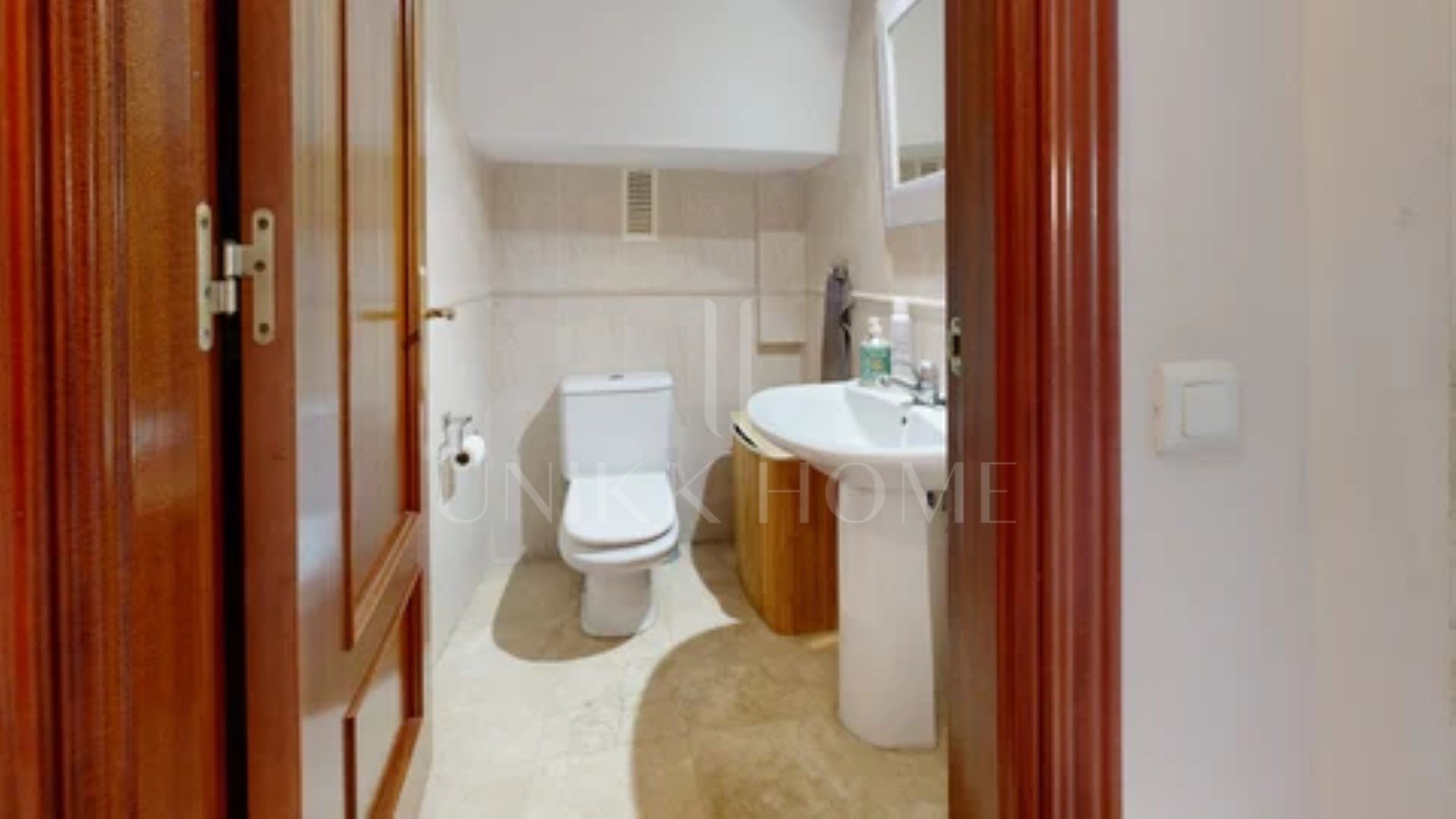 Magnífico apartamento dúplex de 3 dormitorios, junto al Puerto de la Duquesa