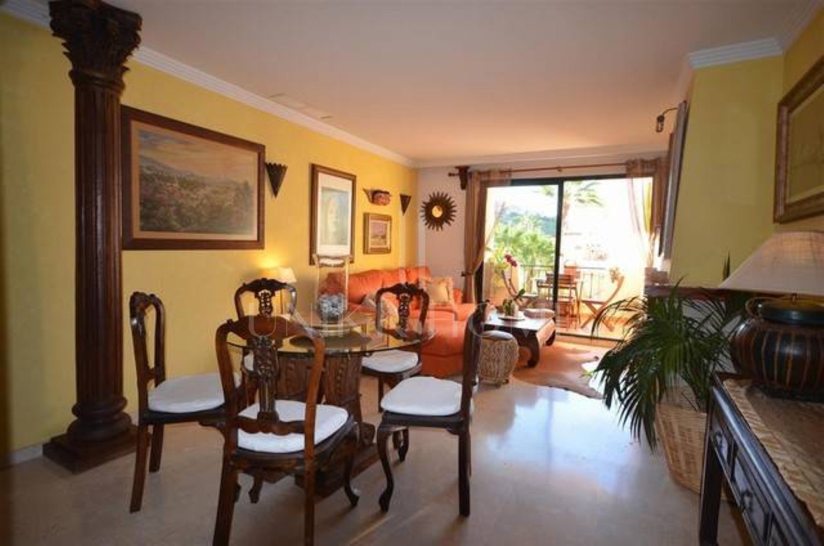 Magnífico apartamento dúplex de 3 dormitorios, junto al Puerto de la Duquesa