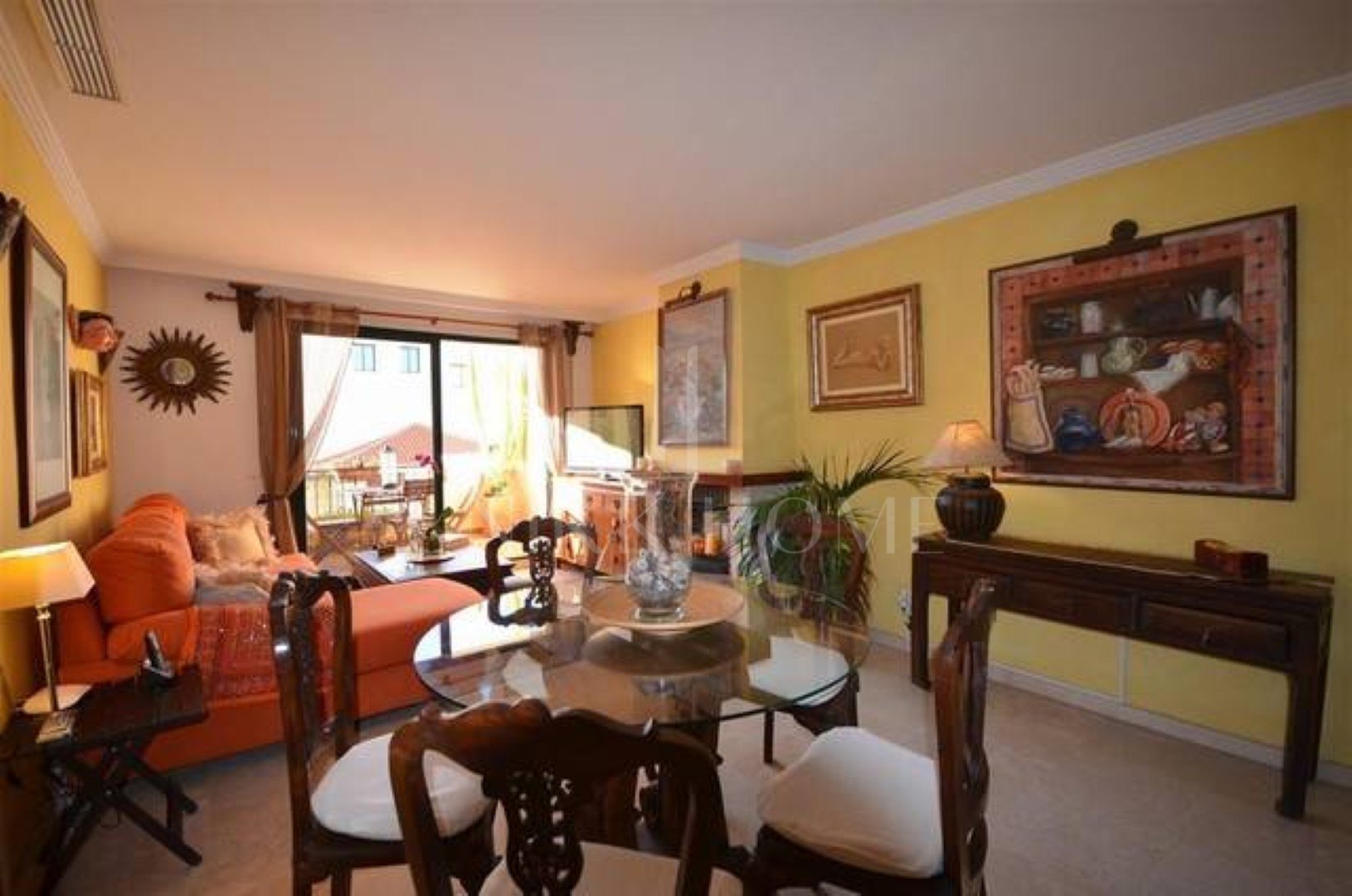 Magnífico apartamento dúplex de 3 dormitorios, junto al Puerto de la Duquesa