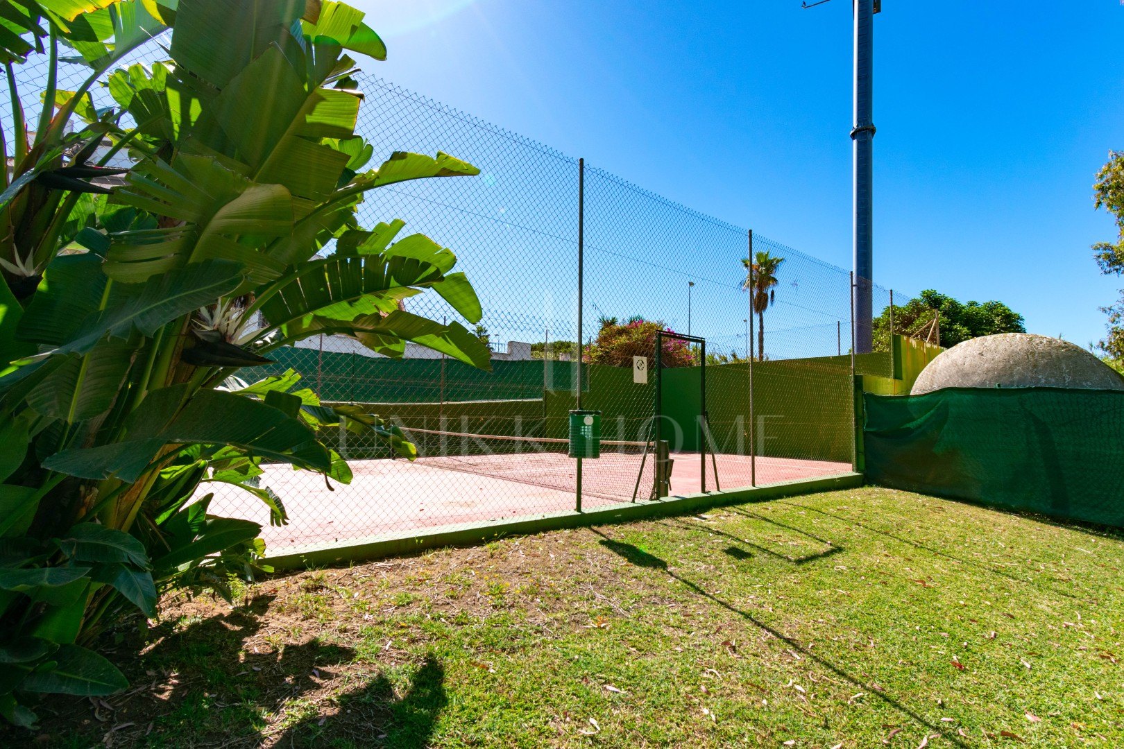 3-Bedroom Townhouse in Nueva Atalaya, Estepona, within an Established Residential Community