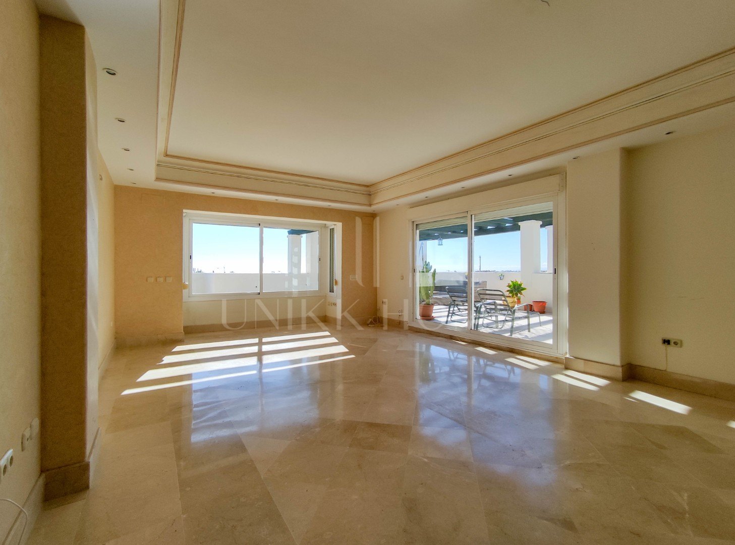 Impresionante ático en Nueva Andalucía y Puerto Banús: Ático Exclusivo en Lorcrimar