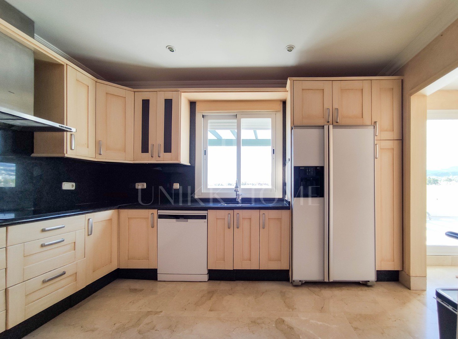 Impresionante ático en Nueva Andalucía y Puerto Banús: Ático Exclusivo en Lorcrimar