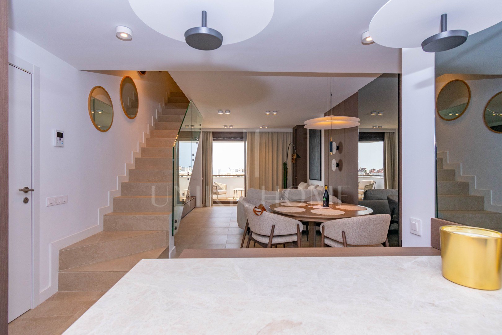 Contemporary Luxury Penthouse with Panoramic Sea Views and Private Rooftop Jacuzzi in Las Mesas, Estepona
