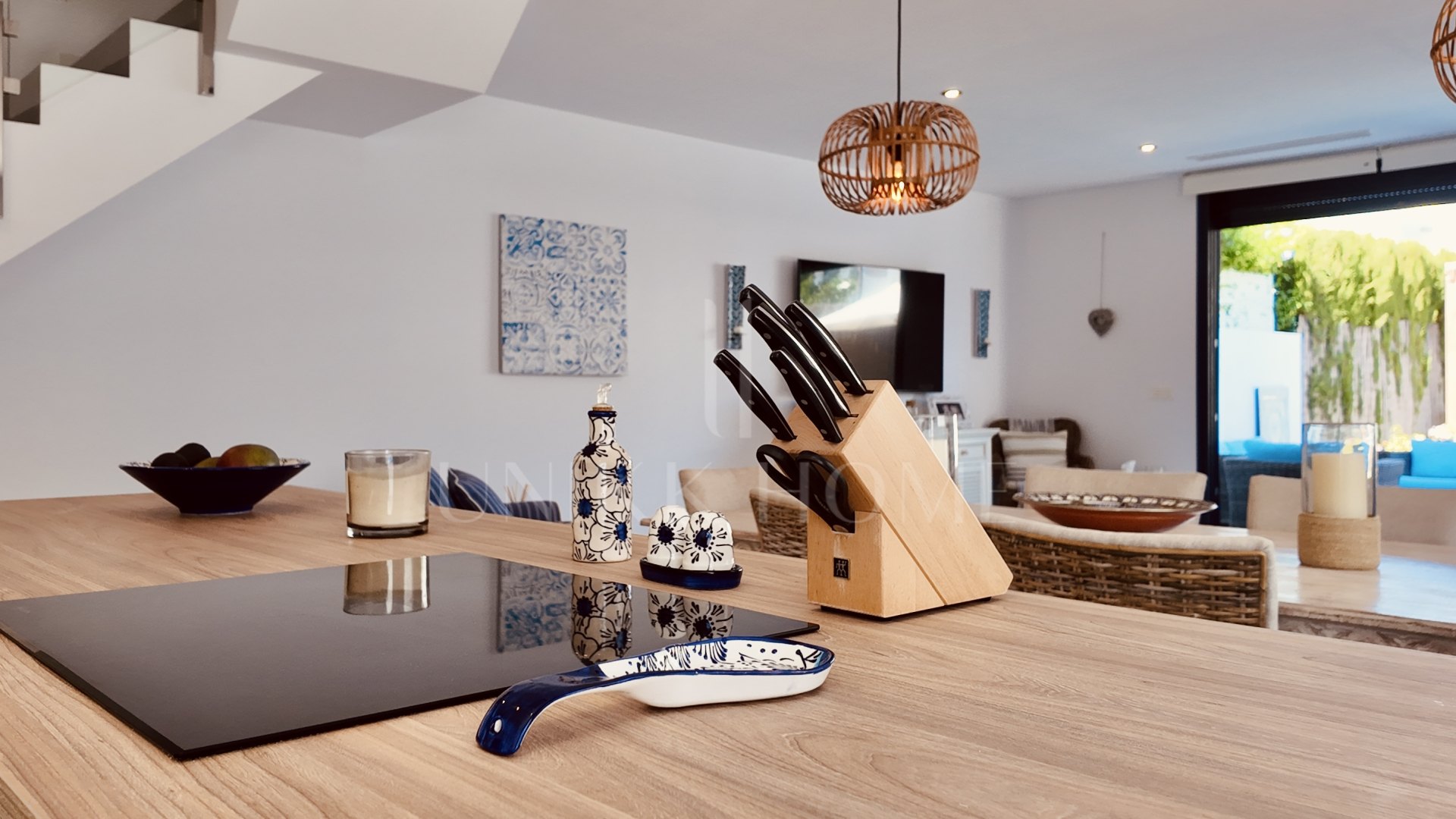 Casa pareada con jardín privado en La Resina, Nueva Milla de Oro de Estepona