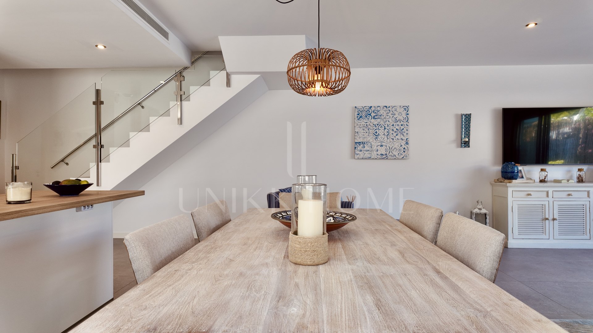 Casa pareada con jardín privado en La Resina, Nueva Milla de Oro de Estepona