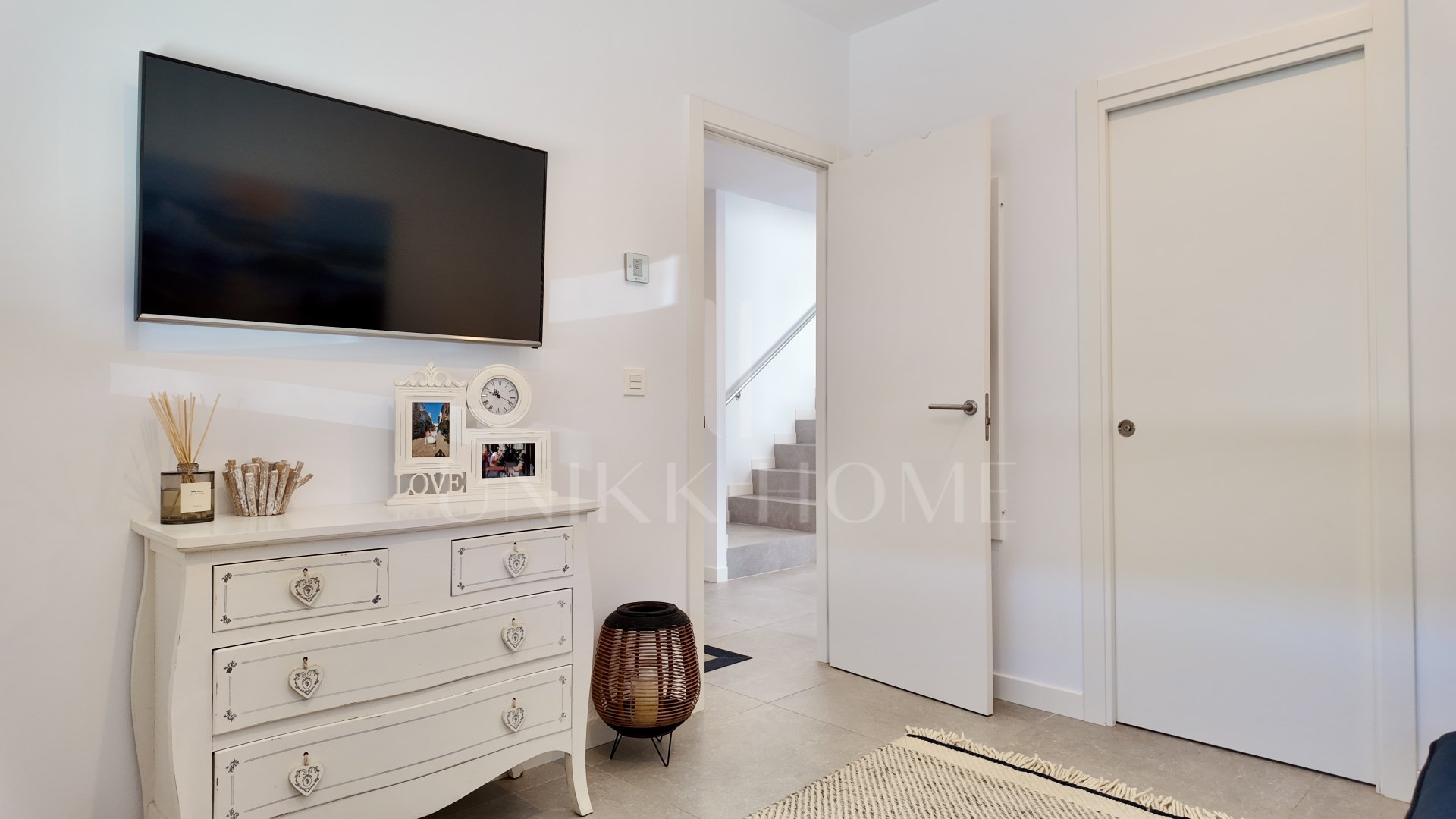 Casa pareada con jardín privado en La Resina, Nueva Milla de Oro de Estepona