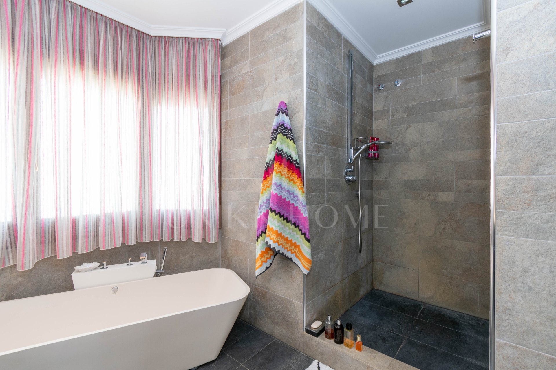 Mediterranean Villa with Sea Views in the Prestigious Seghers Residential Area, Estepona