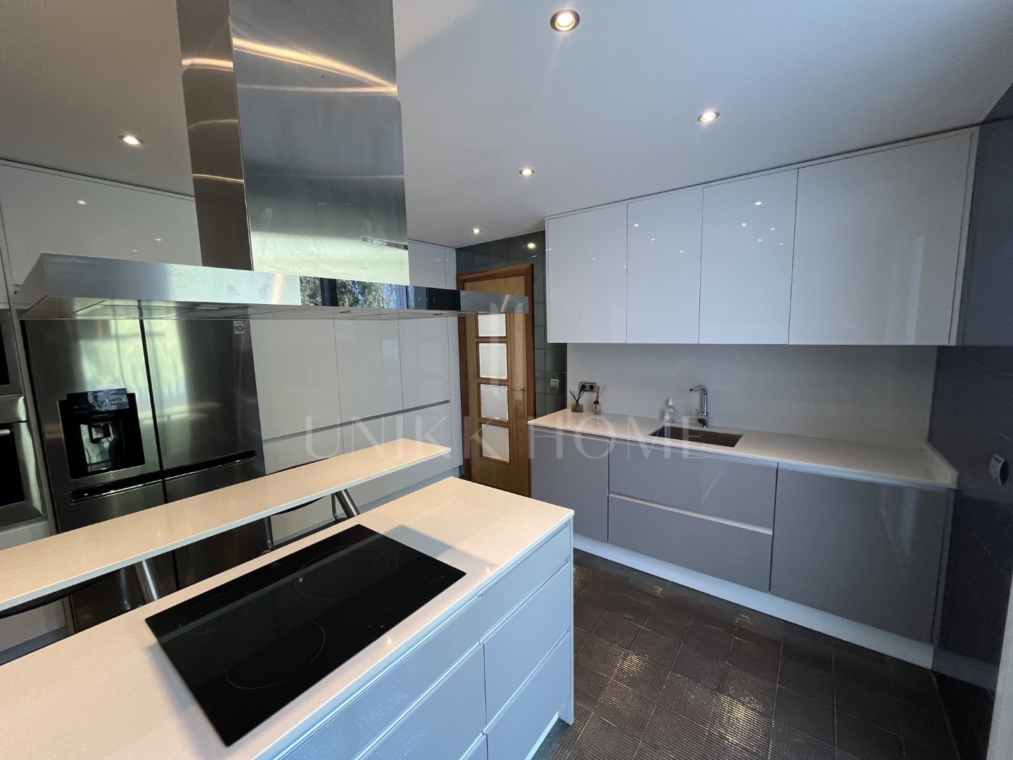 Luxury Duplex Penthouse for Sale in Embrujo Banús | Puerto Banús – Marbella