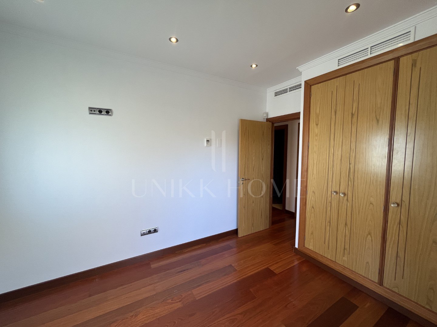 Luxury Duplex Penthouse for Sale in Embrujo Banús | Puerto Banús – Marbella