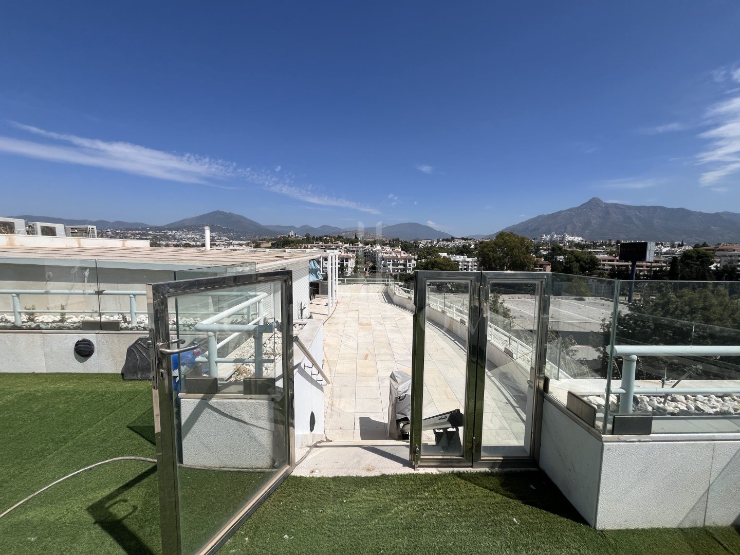 Luxury Duplex Penthouse for Sale in Embrujo Banús | Puerto Banús – Marbella