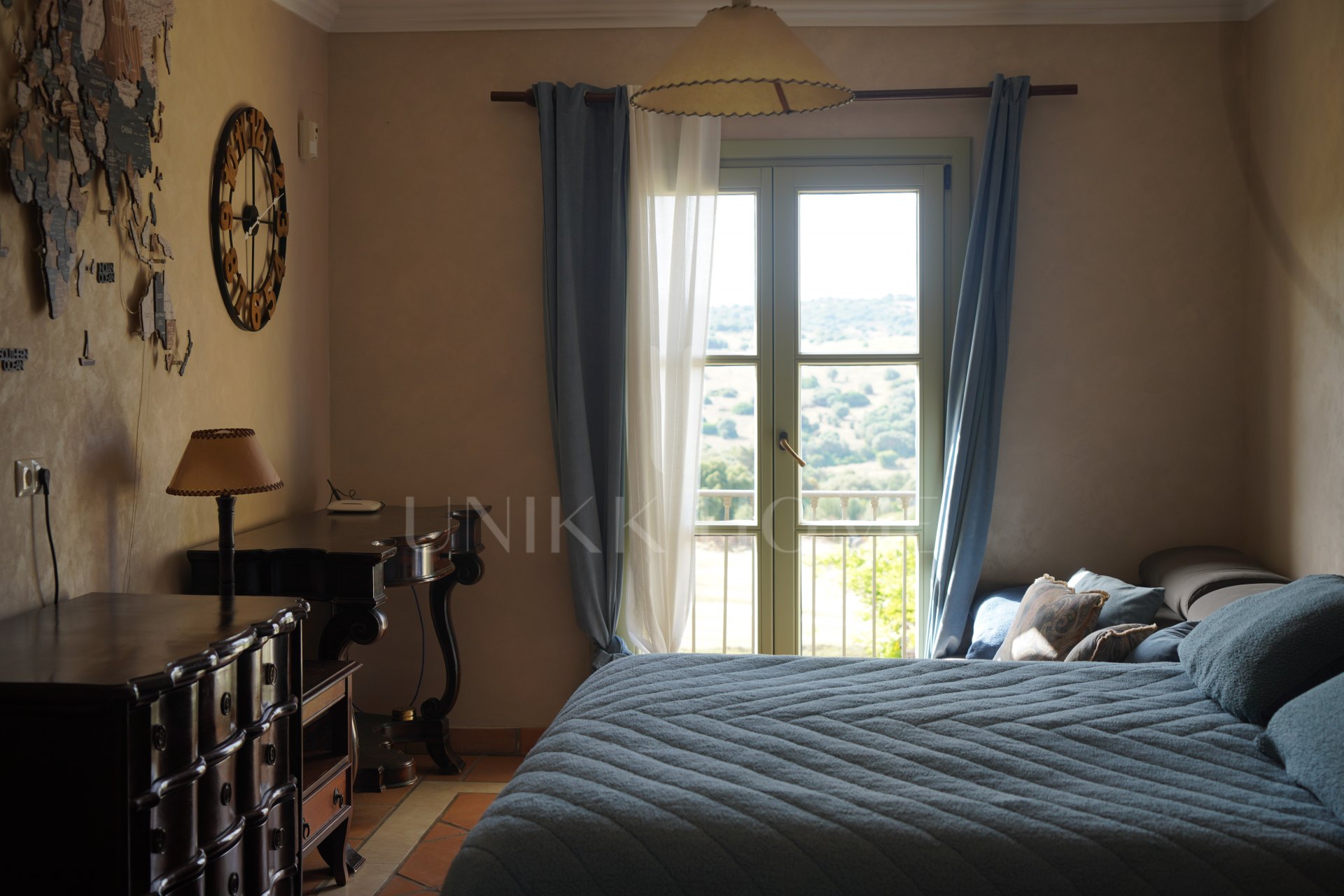 Stylish 4-Bedroom Townhouse in the Exclusive gated Almenara Golf, Panoramic Golf, Mountain & Partial Lake Views in Sotogrande
