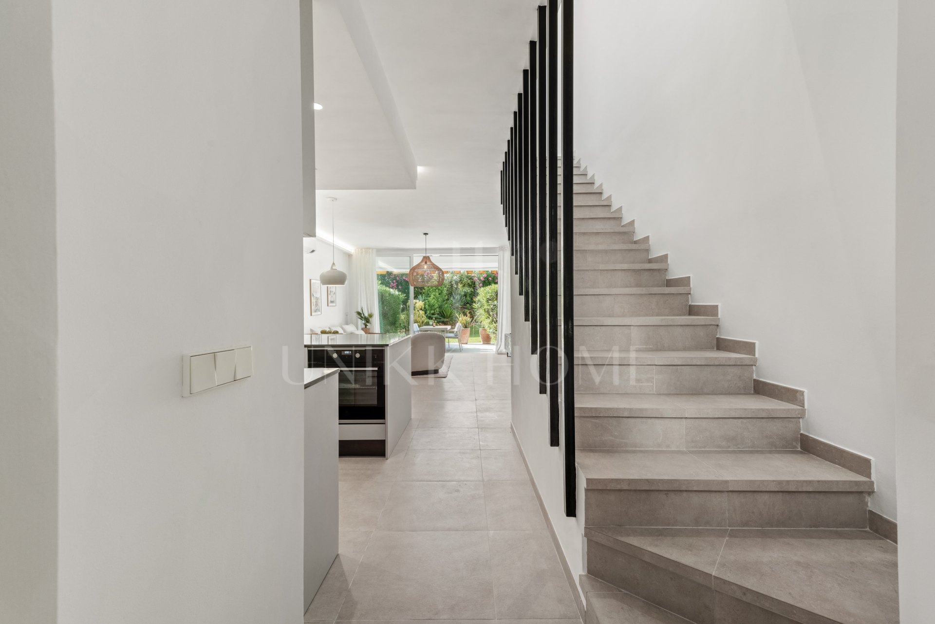 Adosado en venta en Los Algarrobos, Nueva Andalucia