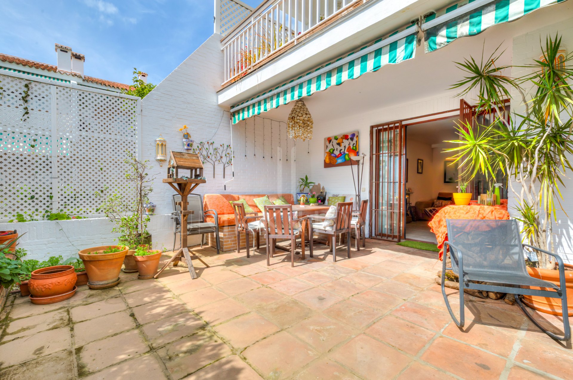 Apartment in corner of 4 bedrooms with terrace of 50 m2 in the Golden Mile (Nagüeles).