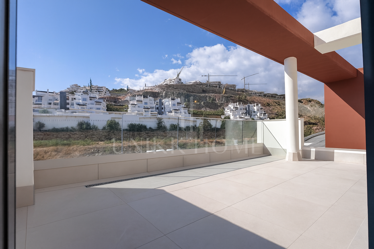 Luxury Duplex with Private Pool and Panoramic Views – La Alborada, Benahavís.