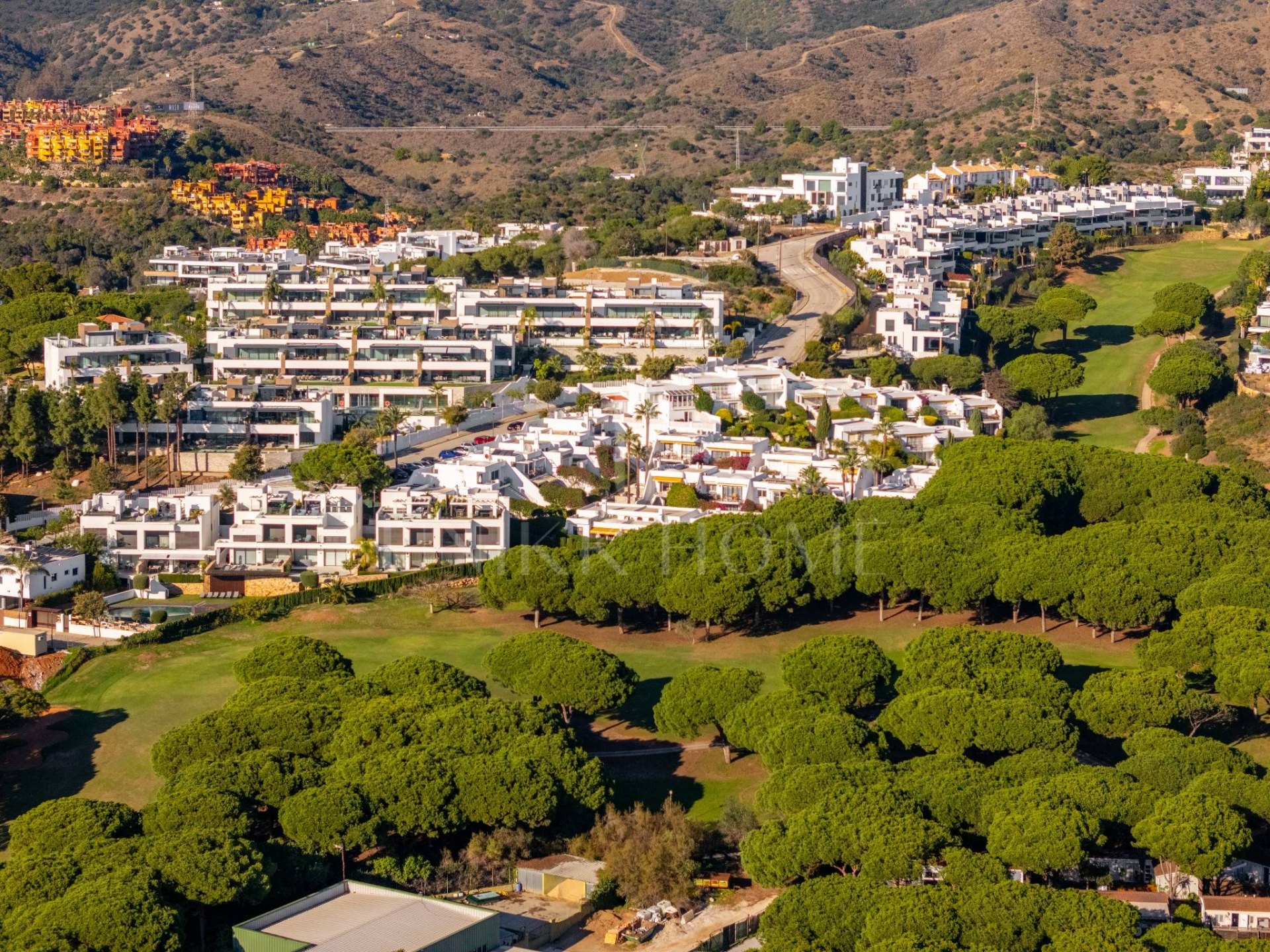 Cabopino Townhouse with potential